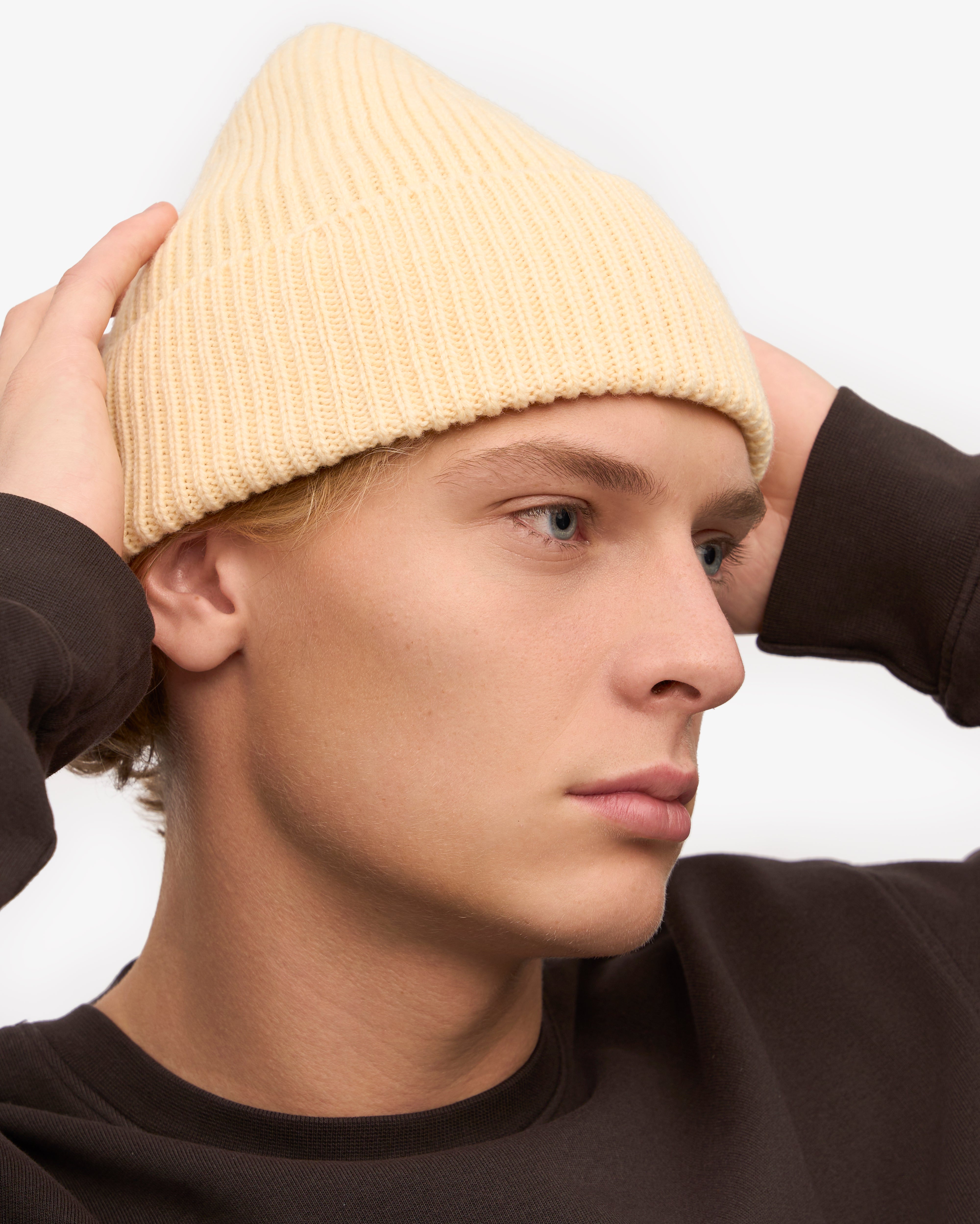 Soft Yellow Merino Wool Beanie - Warm Winter Hat for Men & Women - Perfect for Skiing, Hiking & Outdoor Activities