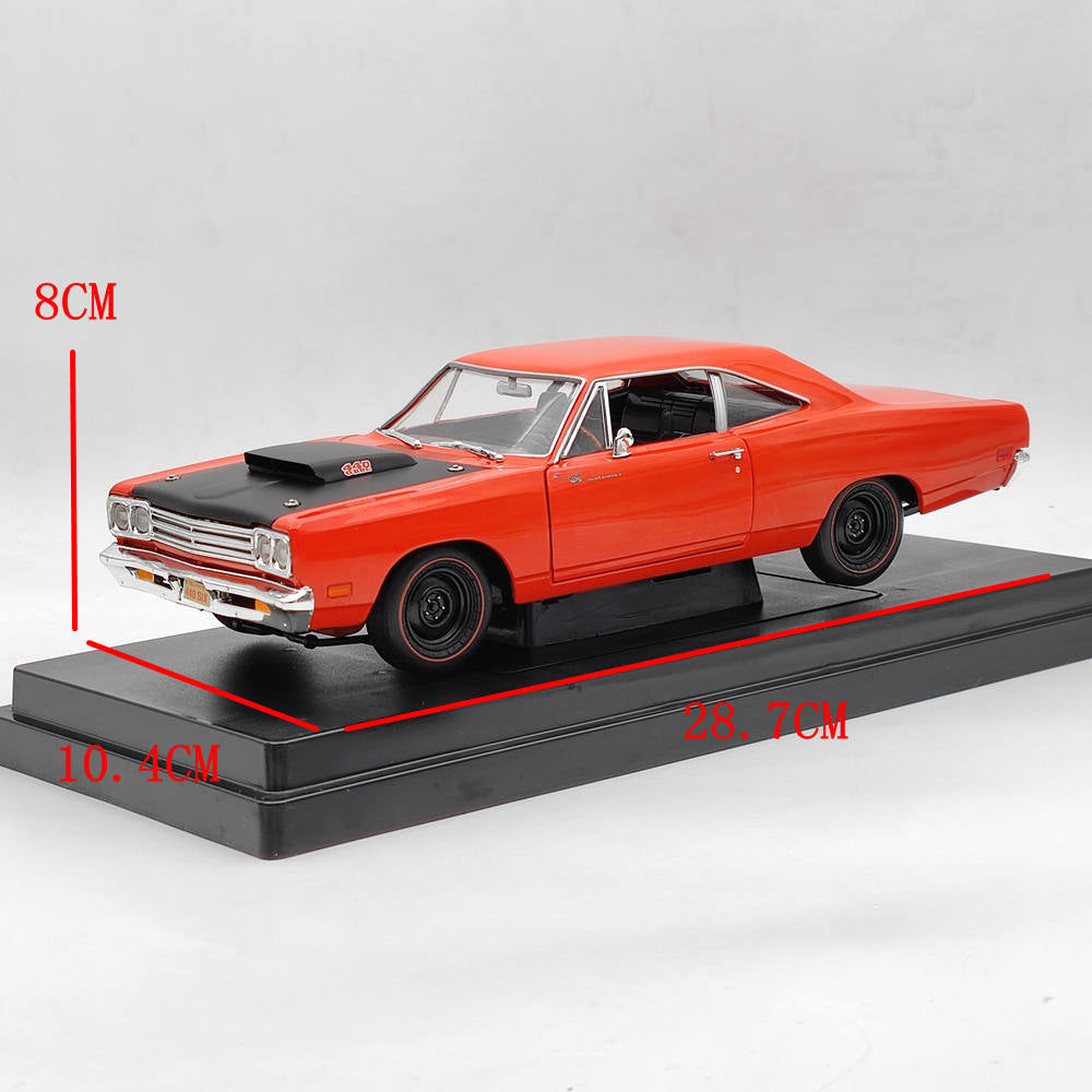 1:18 Scale 1969 Plymouth Roadrunner Supercar Diecast Model - 440 6BBL Orange Collectible Toy Car for Adults | Perfect for Display, Gifts, and Car Enthusiast Collections