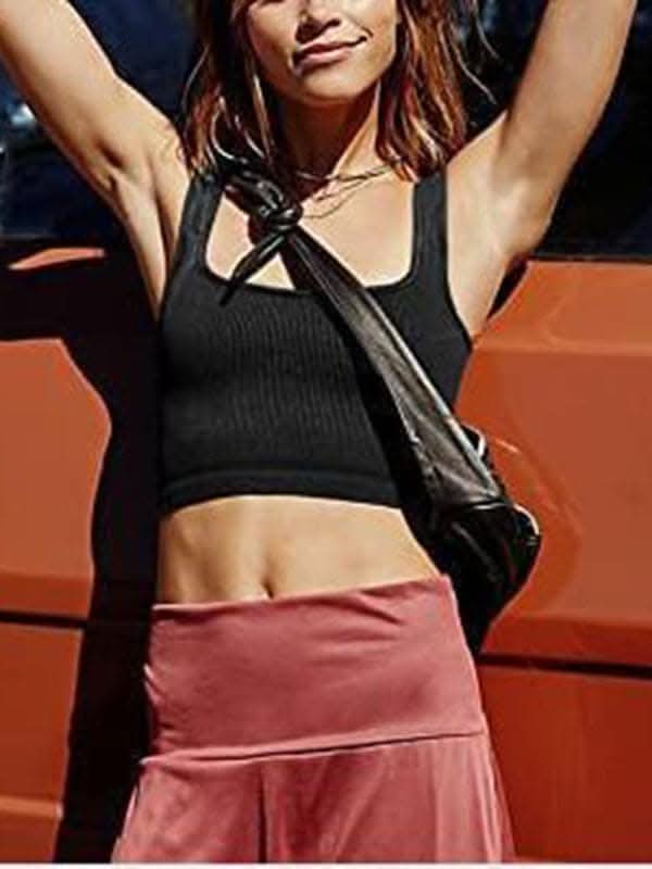 Women's Casual Sleeveless Vest - Lightweight Summer Layering Piece for Outdoor Activities & Travel