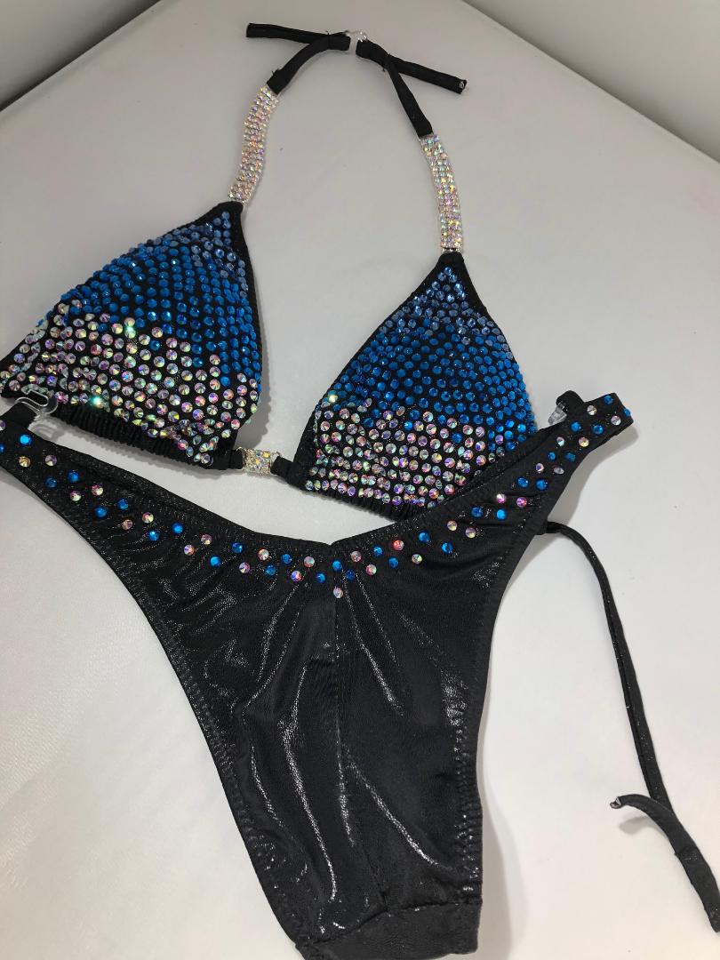 Midnight Blue Ombre Bikini Set with Rhinestones - Sexy Black & Blue Figure Swimsuit for Women - Perfect for Beach, Pool Party & Vacation