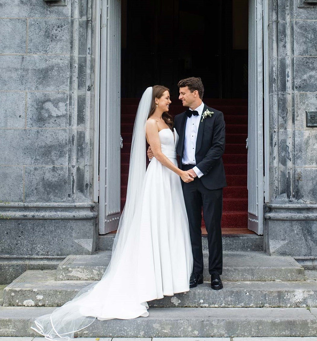 Paloma Blanca 4888 Wedding Gown - Elegant Lace Bridal Dress for Bride - Perfect for Church Ceremony & Beach Weddings