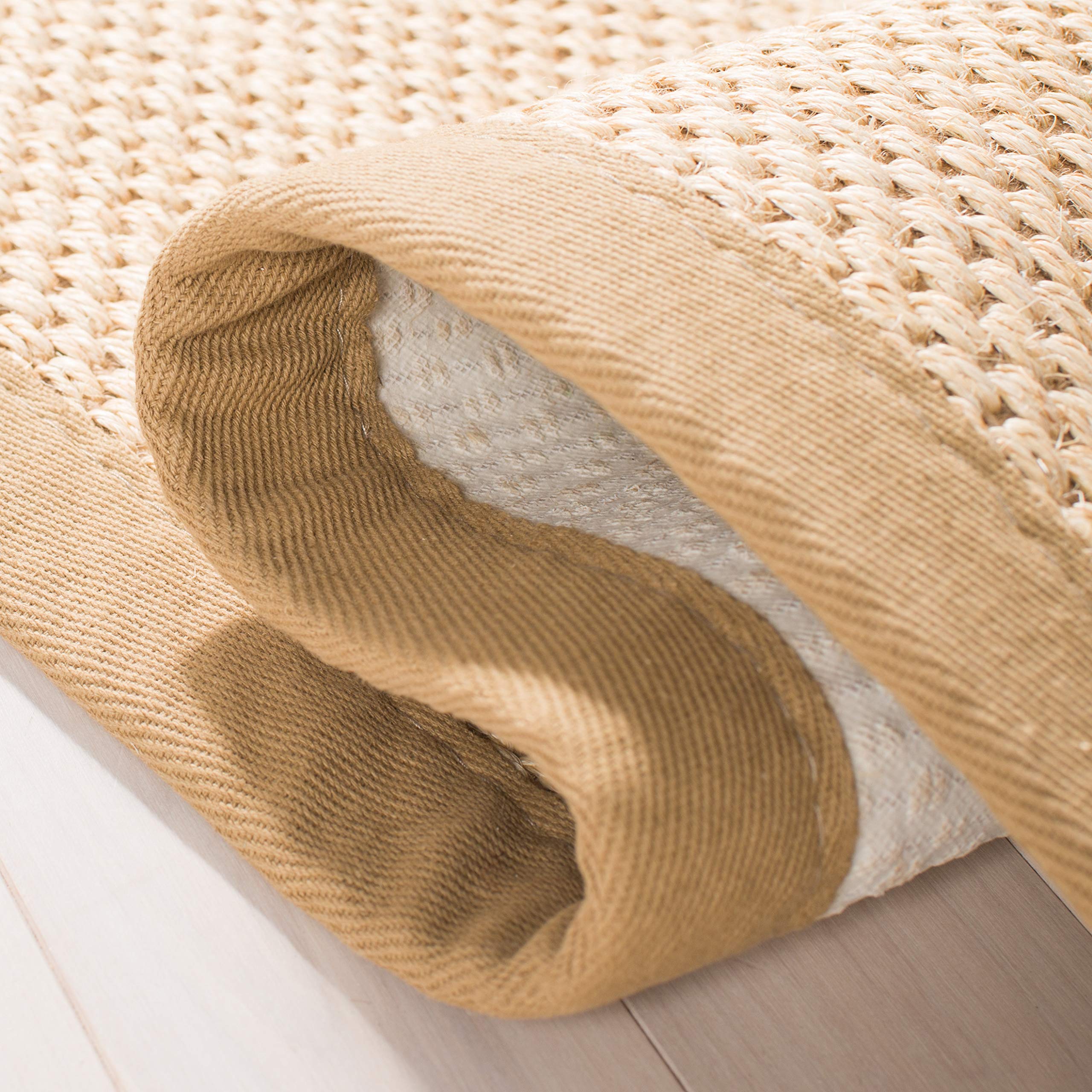 SAFAVIEH Natural Fiber Collection 6' Round Area Rug - Maize & Linen with Sisal Border, Easy Care Indoor Rug for High Traffic Areas, Perfect for Living Room, Bedroom, Dining Room & Home Decor (NF141B)