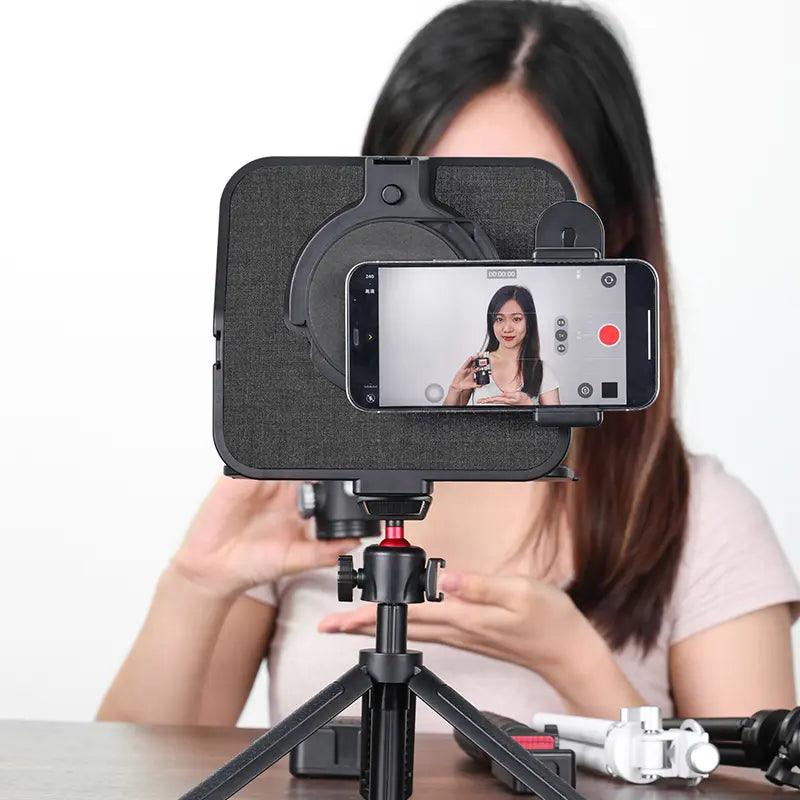 Ulanzi RT02 Universal Teleprompter for Tablets & Smartphones - 10-12 Inch Screen Compatible with Remote Control (R004GBB1) - Perfect for Video Recording, Live Streaming & Content Creation