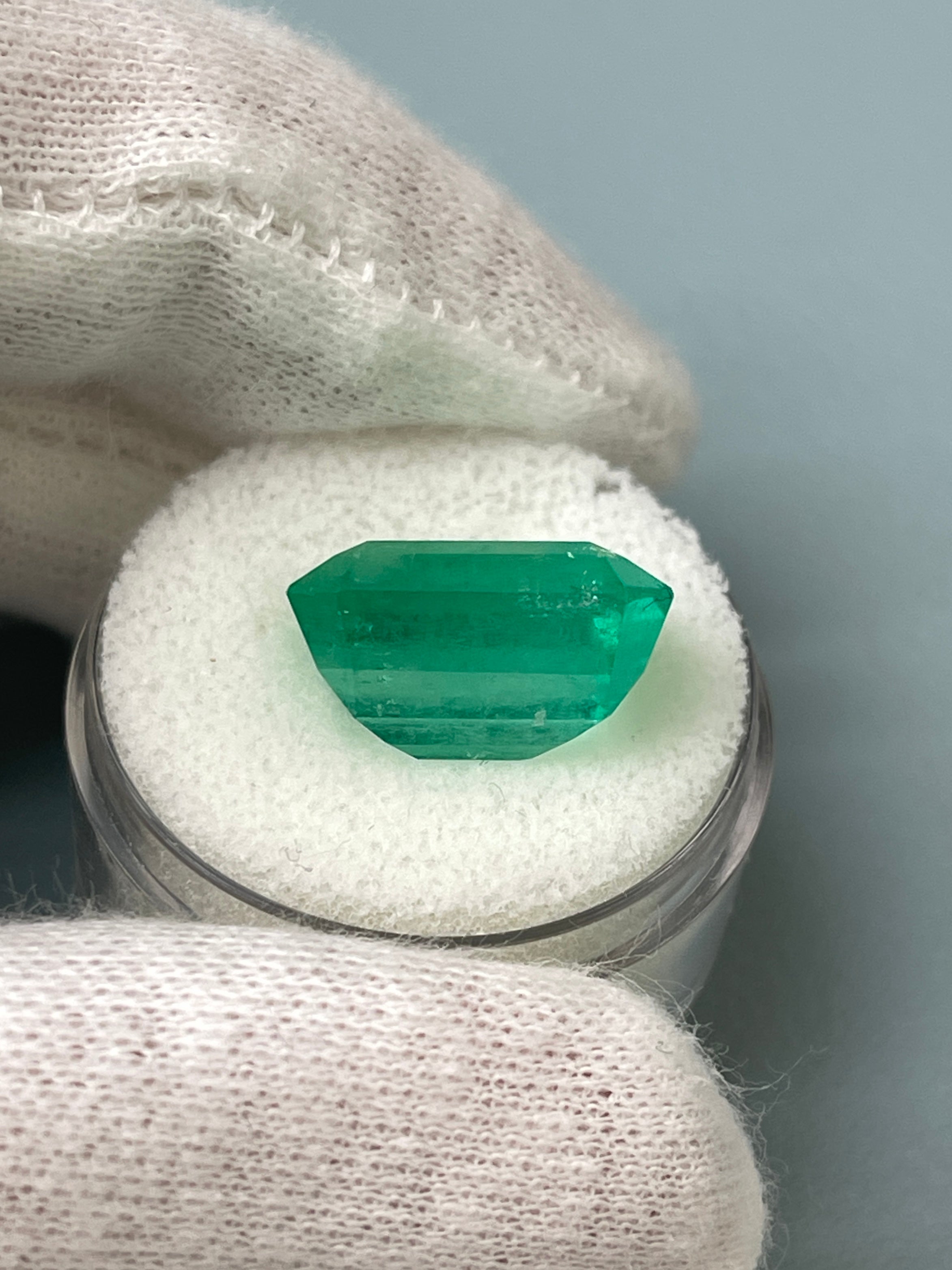 13.82 Carat Colombian Emerald Loose Gemstone - 15x14mm Emerald Cut for Jewelry Making & Engagement Rings