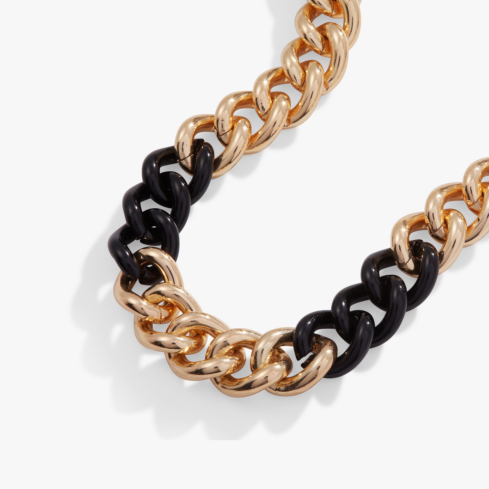 Trendy Color Block Chain Necklace for Women - Stylish Black Layering Necklace Jewelry for Casual Outfits & Evening Parties