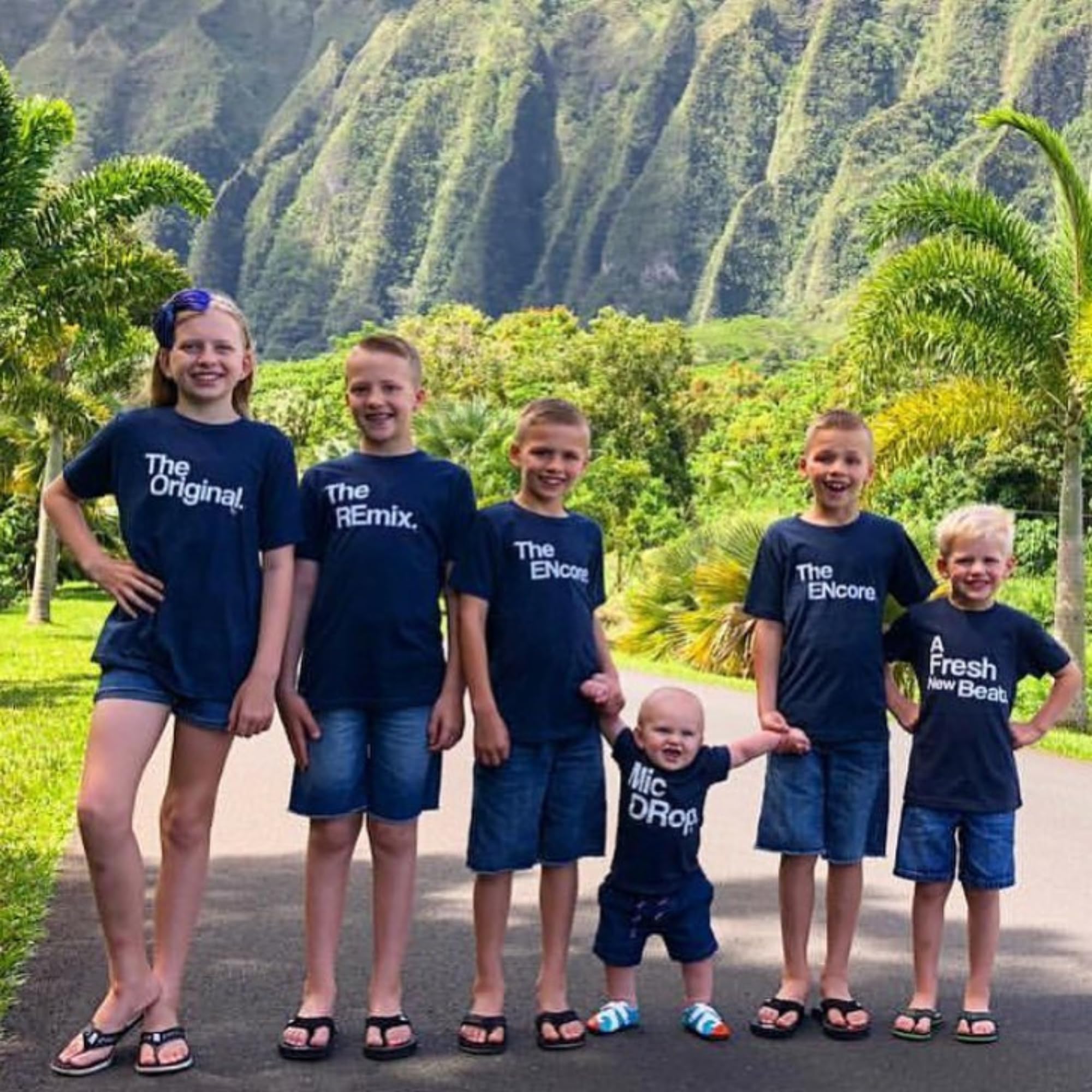 Pregnancy Announcement Shirts for Siblings - Big Brother & Big Sister Reveal T-Shirt Set (5-Pack) - Perfect for Baby & Toddler Gender Reveal Parties and Family Photo Shoots
