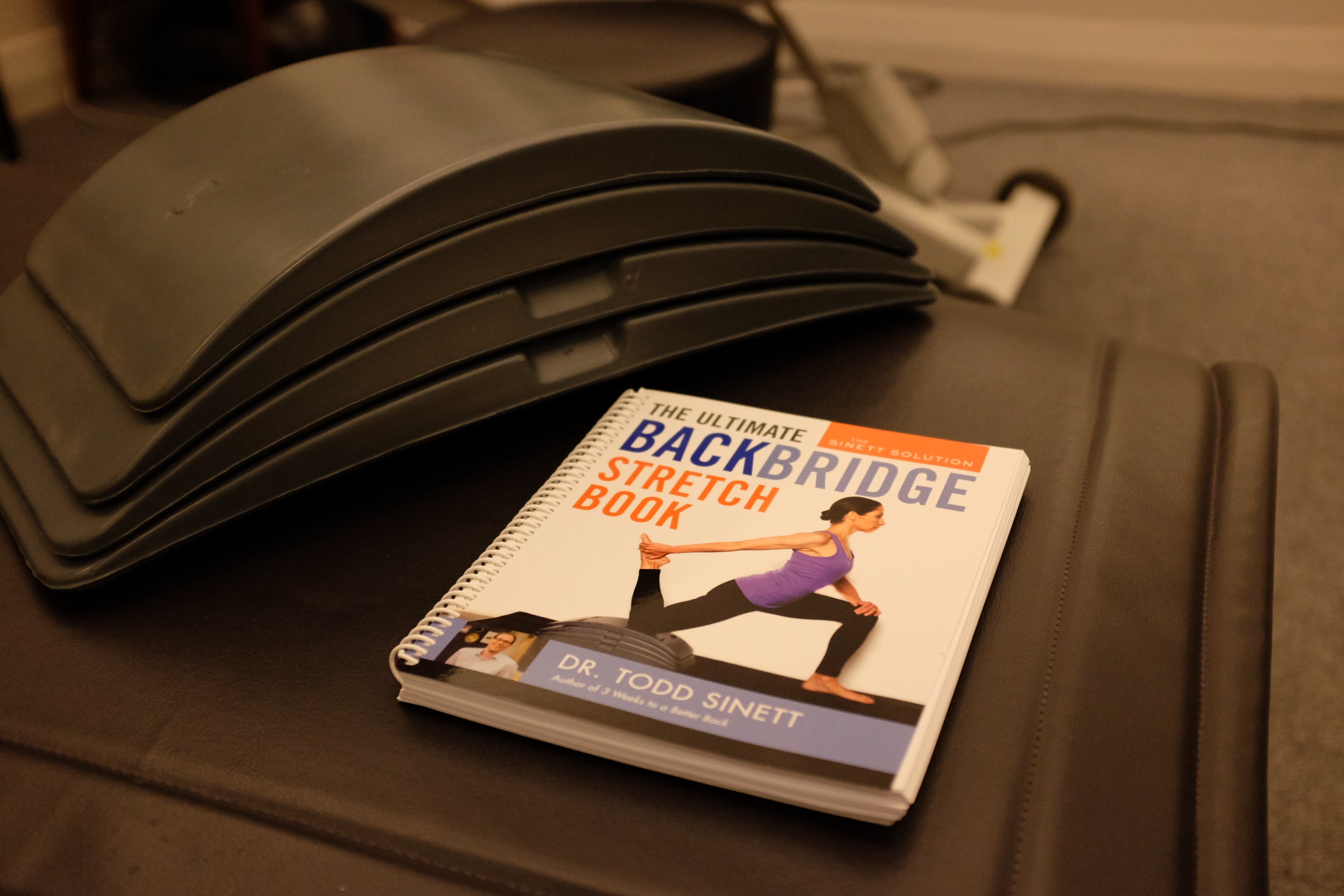 The Ultimate Backbridge Stretch Book - Improve Flexibility & Posture with Step-by-Step Exercises | Perfect for Yoga, Gymnastics & Fitness Training