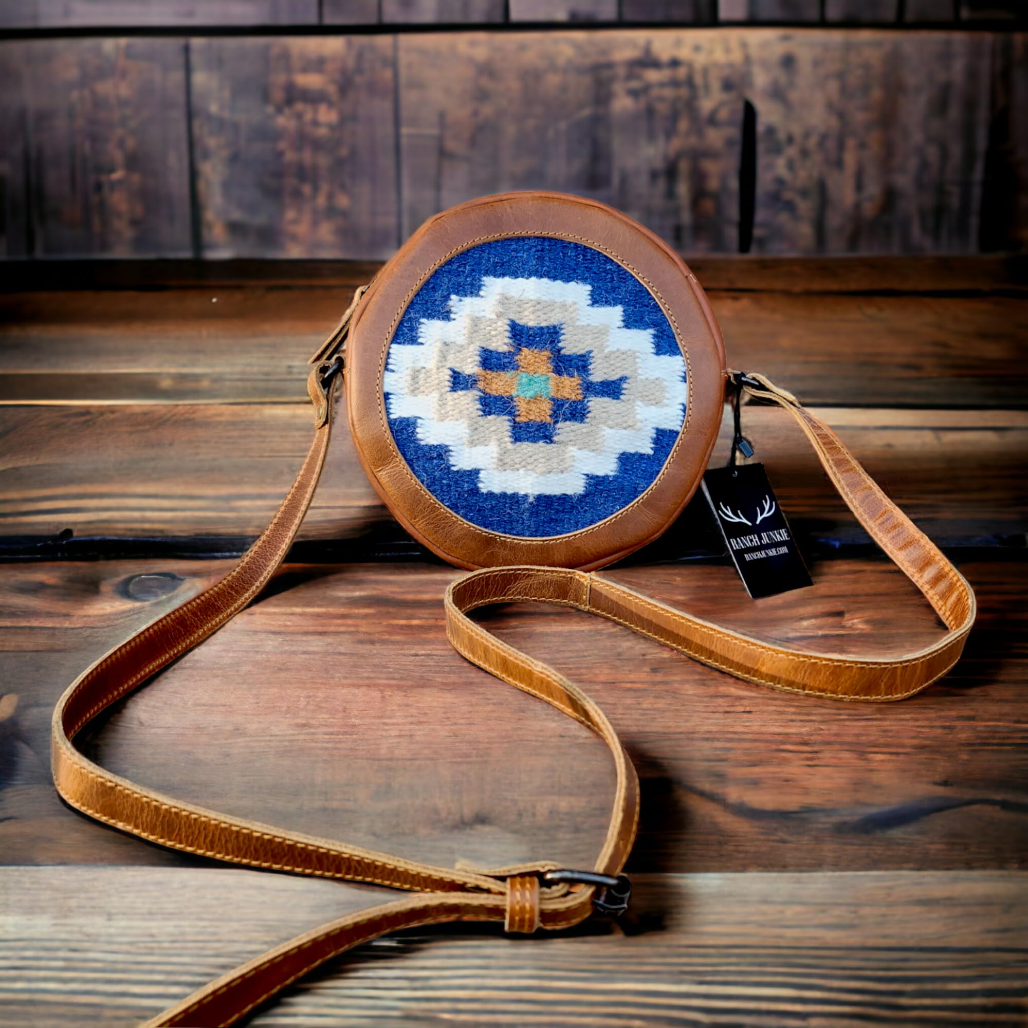 Western Style Dakota Round Crossbody Purse for Women - Vintage Leather Canteen Bag for Casual Outings, Music Festivals & Cowgirl Fashion
