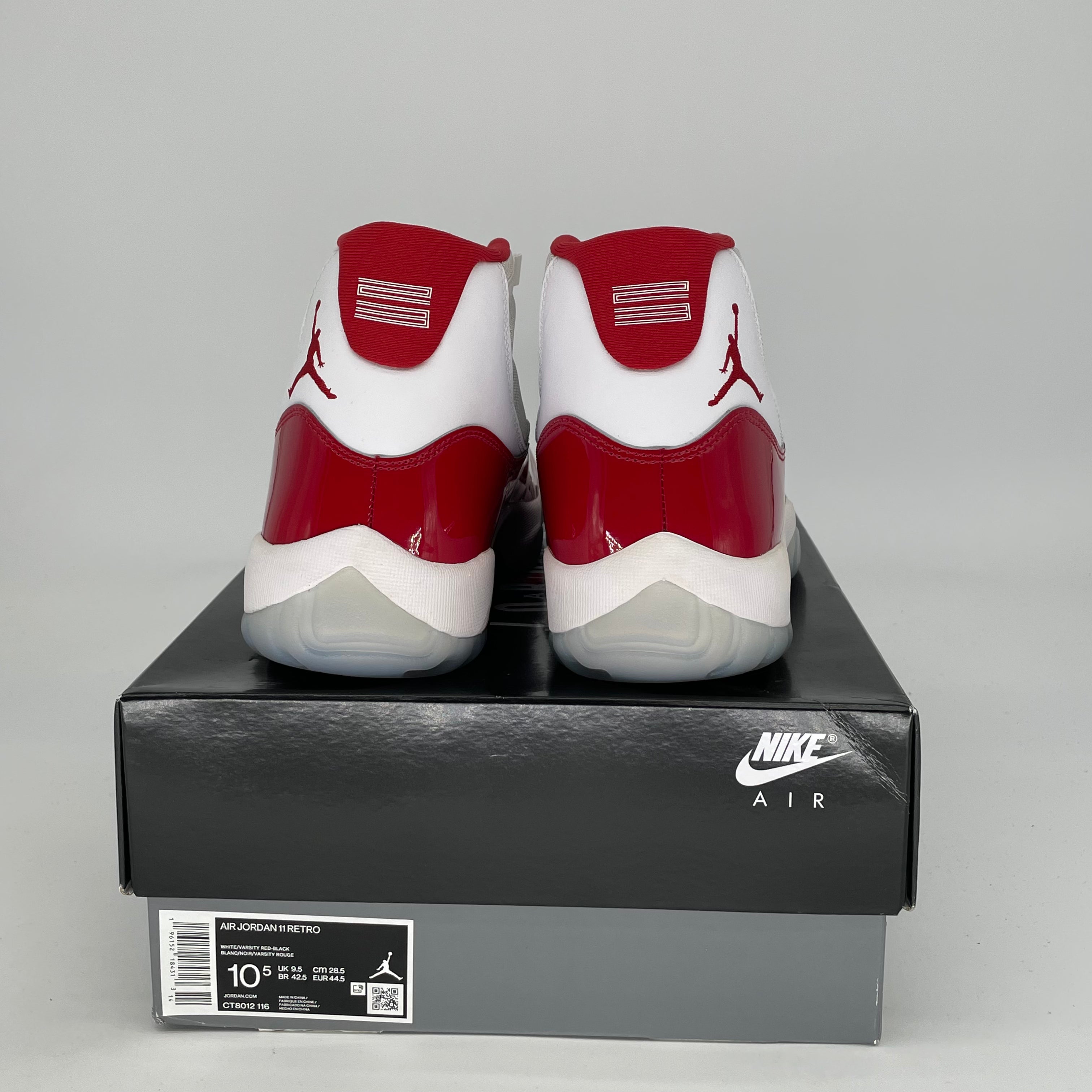 AIR JORDAN 11 Retro 
