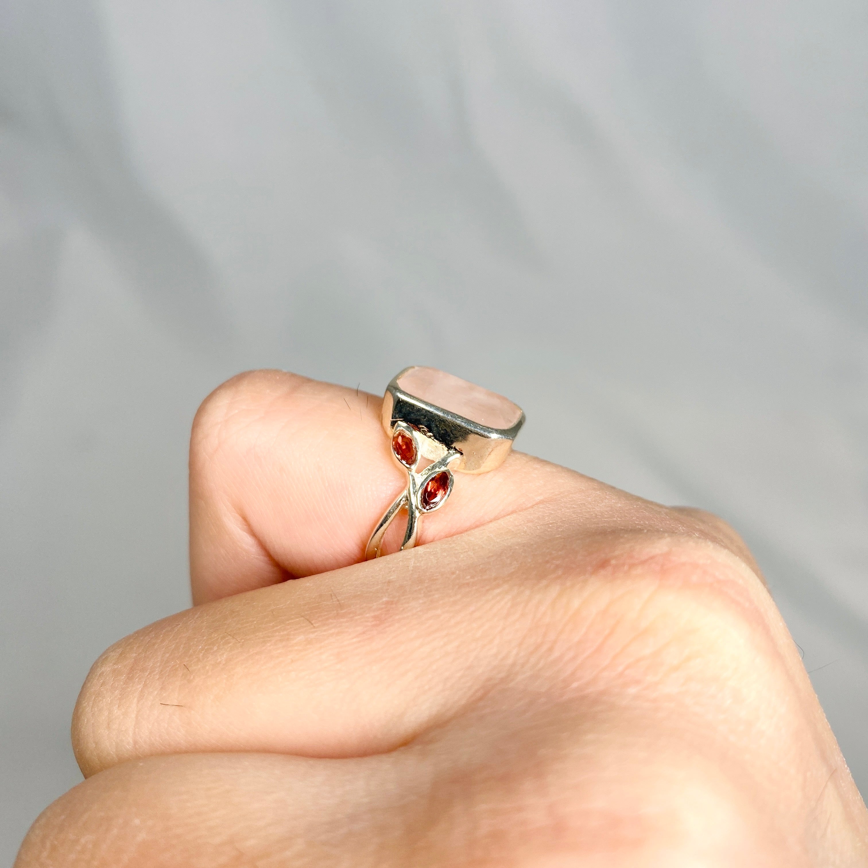 Rose Quartz Faceted Rectangular Multistone Ring with Botanical Details R3806 - Elegant Healing Crystal Jewelry for Women, Perfect for Meditation, Yoga & Spiritual Gifts