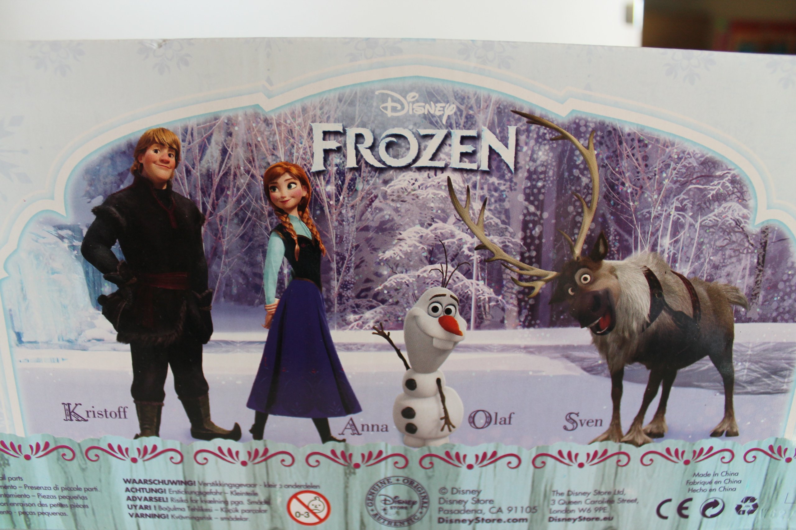 Disney Frozen Exclusive Anna & Kristoff Sleigh Playset - Official Disney Toy for Kids, Perfect for Birthday Gifts & Christmas Presents | Great for Pretend Play, Storytelling & Frozen Themed Parties