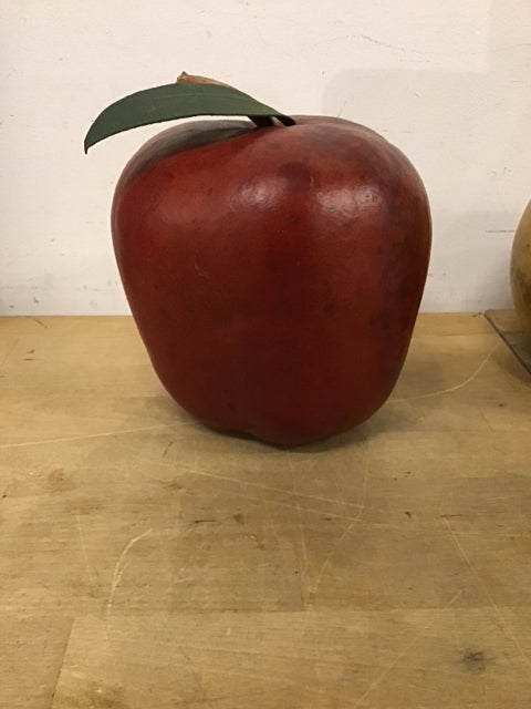 8-Pack Resin Artificial Apples - Perfect for Home Decor, Wedding Centerpieces, and DIY Craft Projects