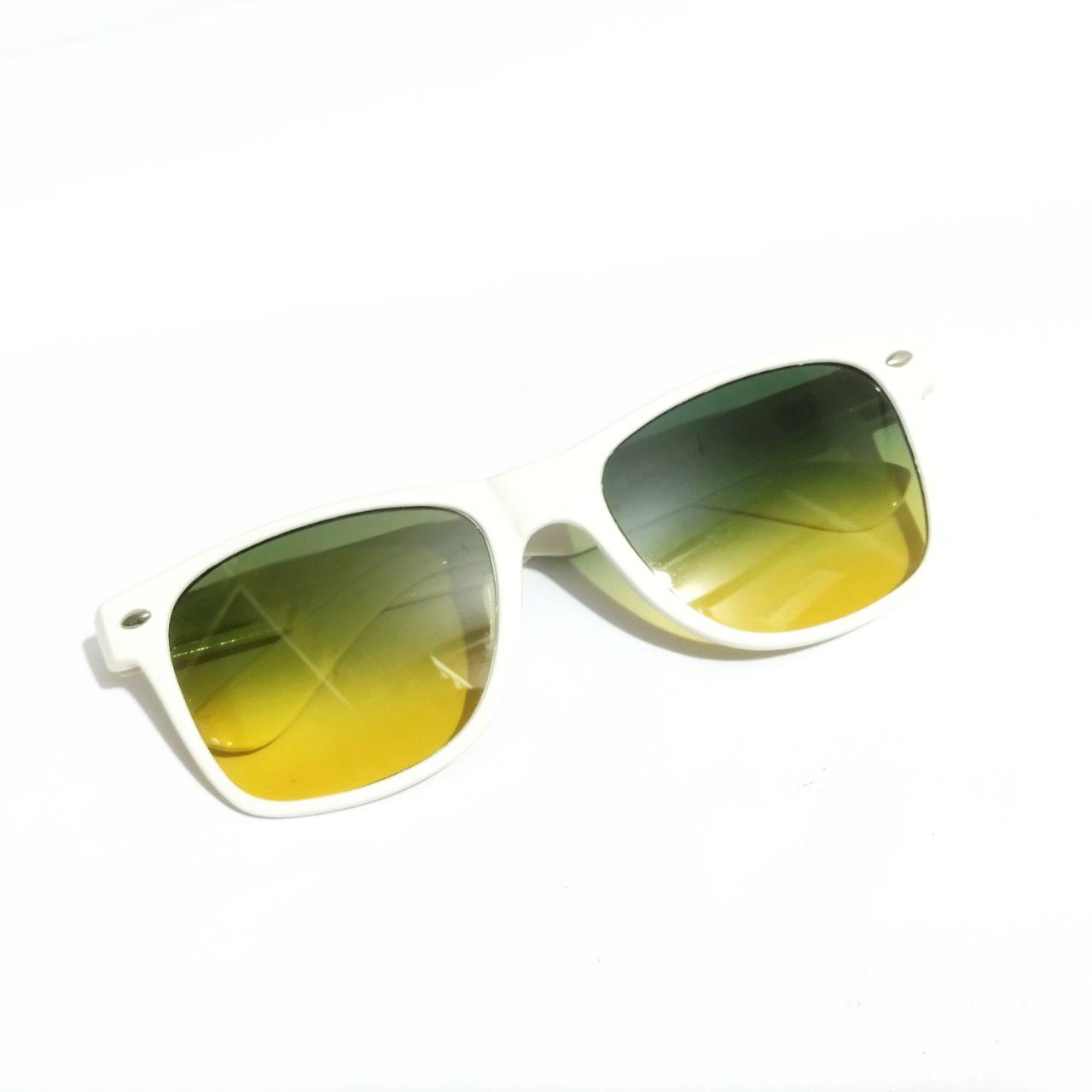 Classic White Square Gradient Sunglasses for Men & Women - Day to Night Transition Lenses for Driving, Beach, and Outdoor Activities