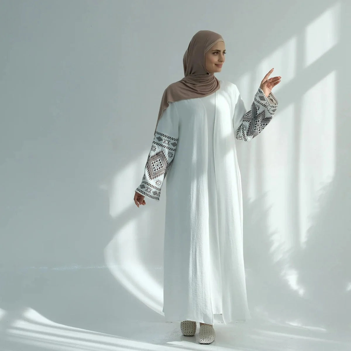Elegant Embroidery Cardigan Open Abaya Dress #24915 - Perfect for Ramadan, Eid, and Special Occasions