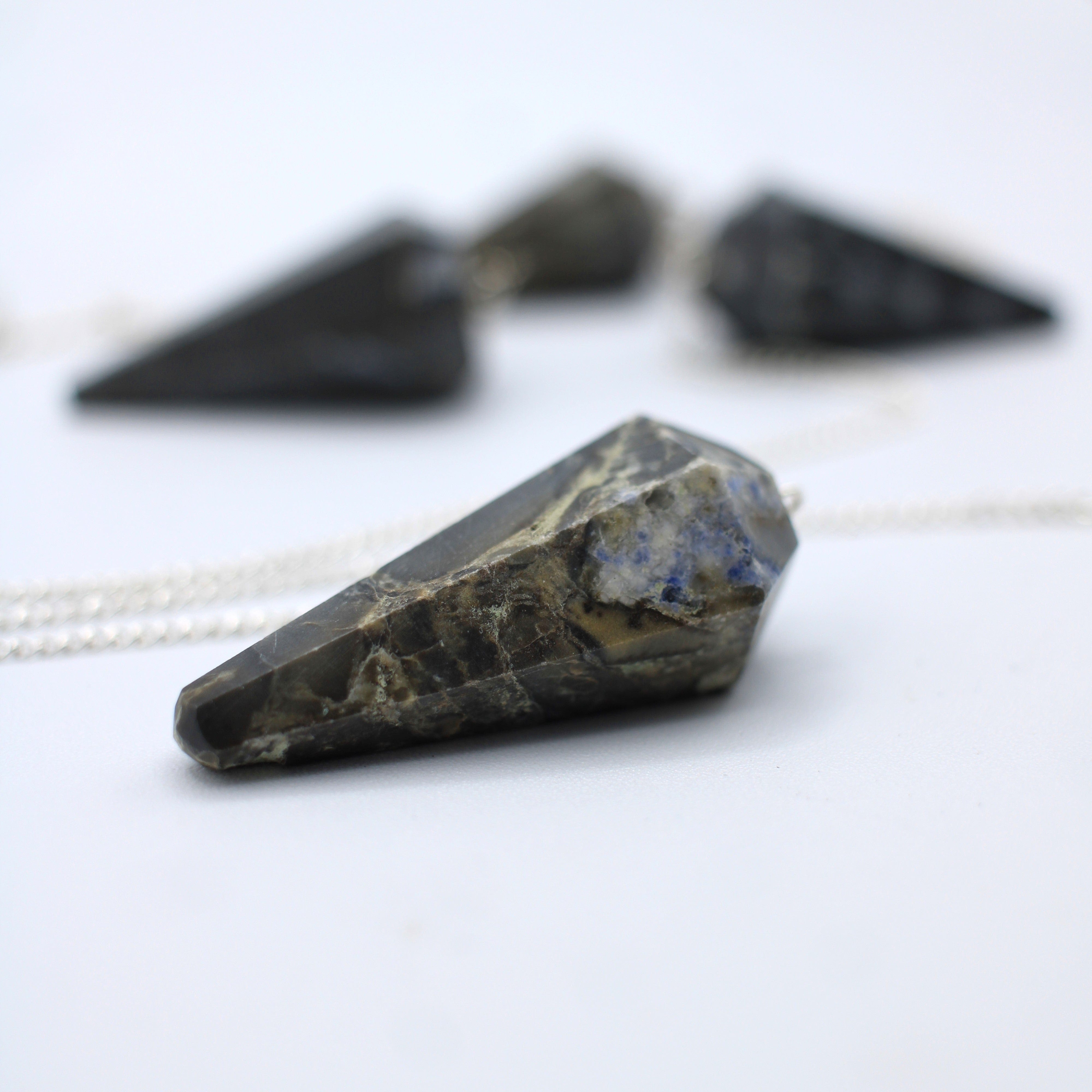Natural Canadian Sodalite in Matrix Pendulum - Healing Crystal for Meditation, Chakra Balancing & Spiritual Awakening - Perfect for Energy Work, Dowsing & Home Decor