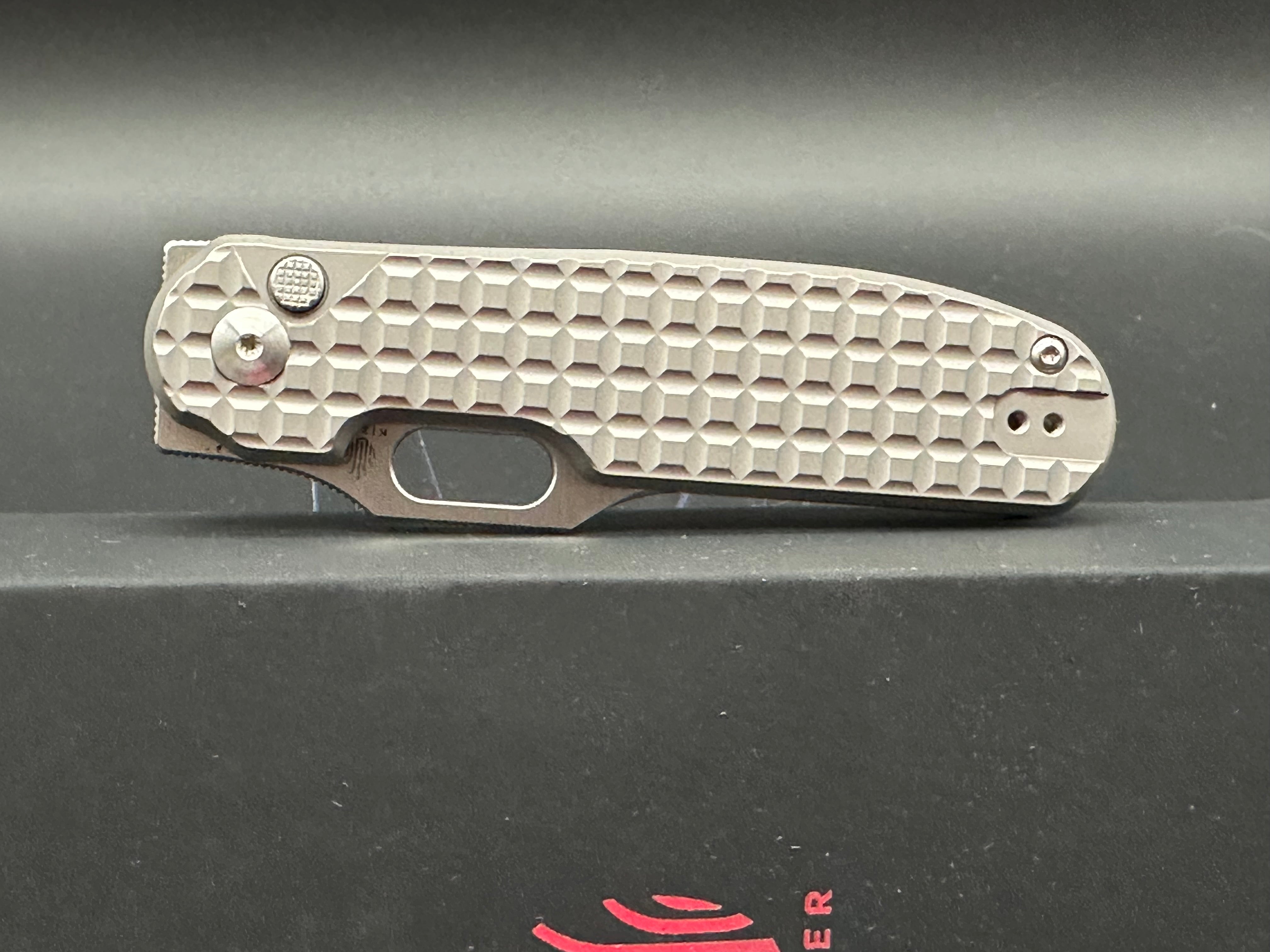 Kizer Cormorant Button Lock Folding Knife - Titanium Handle, 3.15