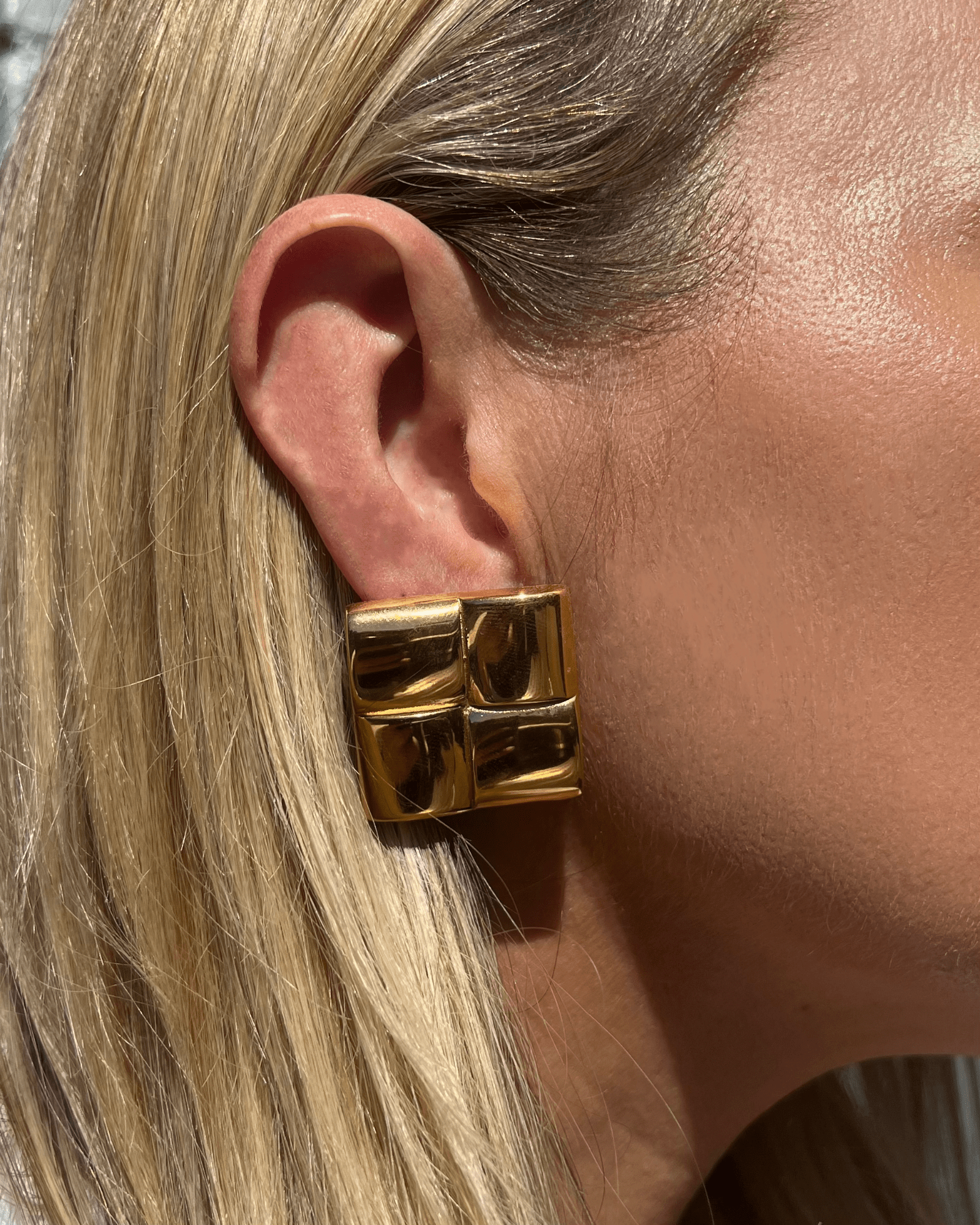 Izoa Geneva Stud Earrings - 14K Gold Plated Hypoallergenic Earrings for Women | Perfect for Everyday Wear, Parties & Gifts