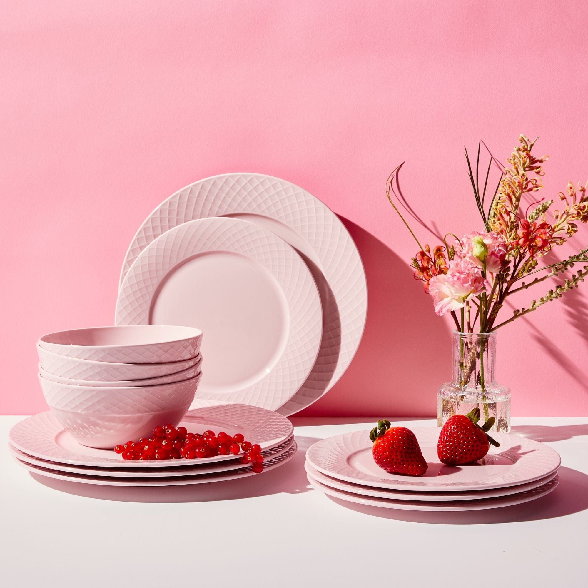 Trellis Pink 12-Piece Dinnerware Set - Service for 4 People - Elegant Porcelain Plates, Bowls & Mugs - Perfect for Family Dinners, Parties & Everyday Use