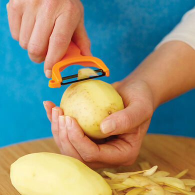 Original Swiss Peeler - Premium Stainless Steel Vegetable & Fruit Peeler - Ergonomic Design for Easy Peeling - Perfect for Potatoes, Apples, Carrots & More - Ideal for Kitchen, Cooking & Food Prep
