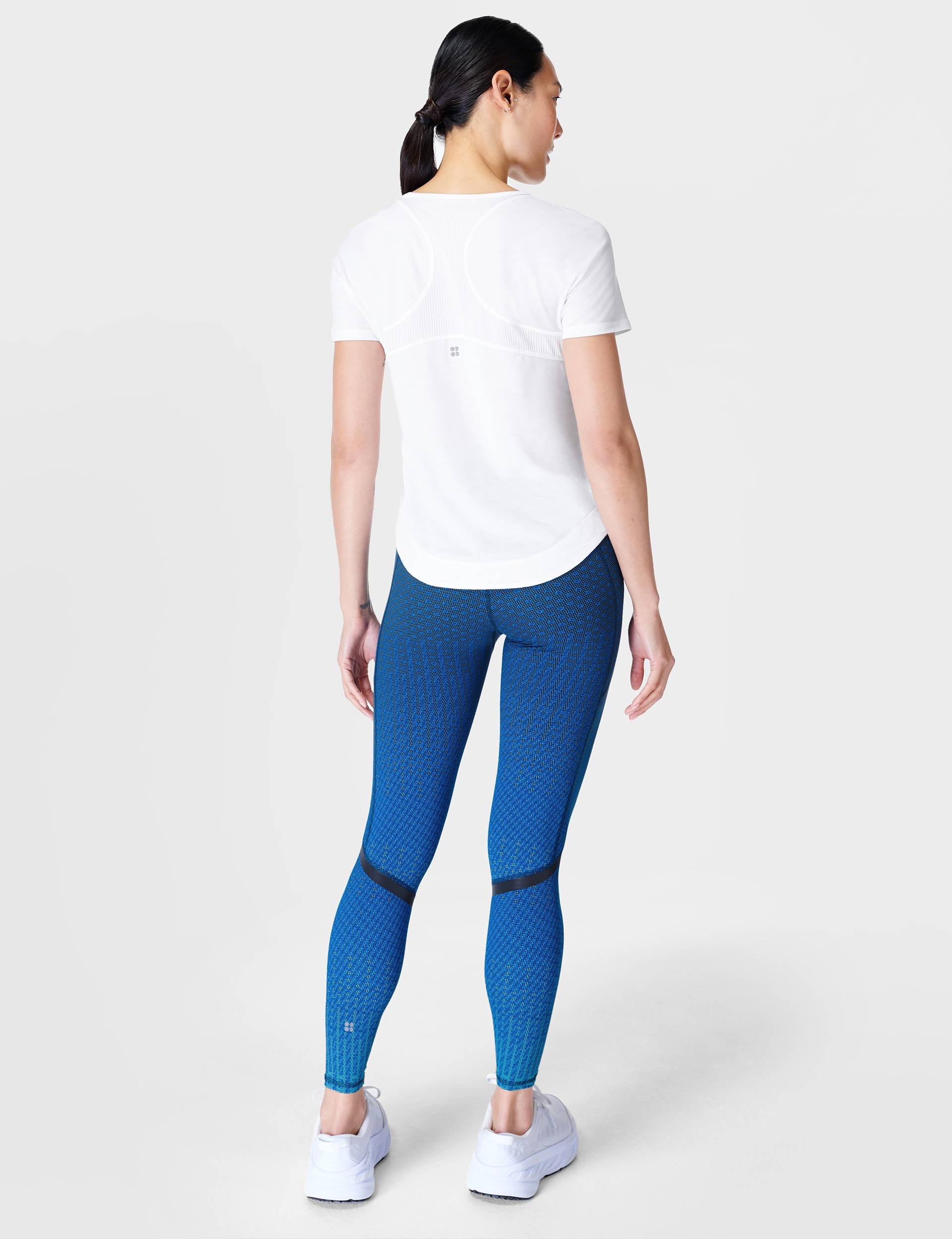 Breathe Easy Running T-Shirt for Men & Women - Moisture-Wicking, Lightweight & Comfortable - White - Perfect for Jogging, Gym & Outdoor Activities