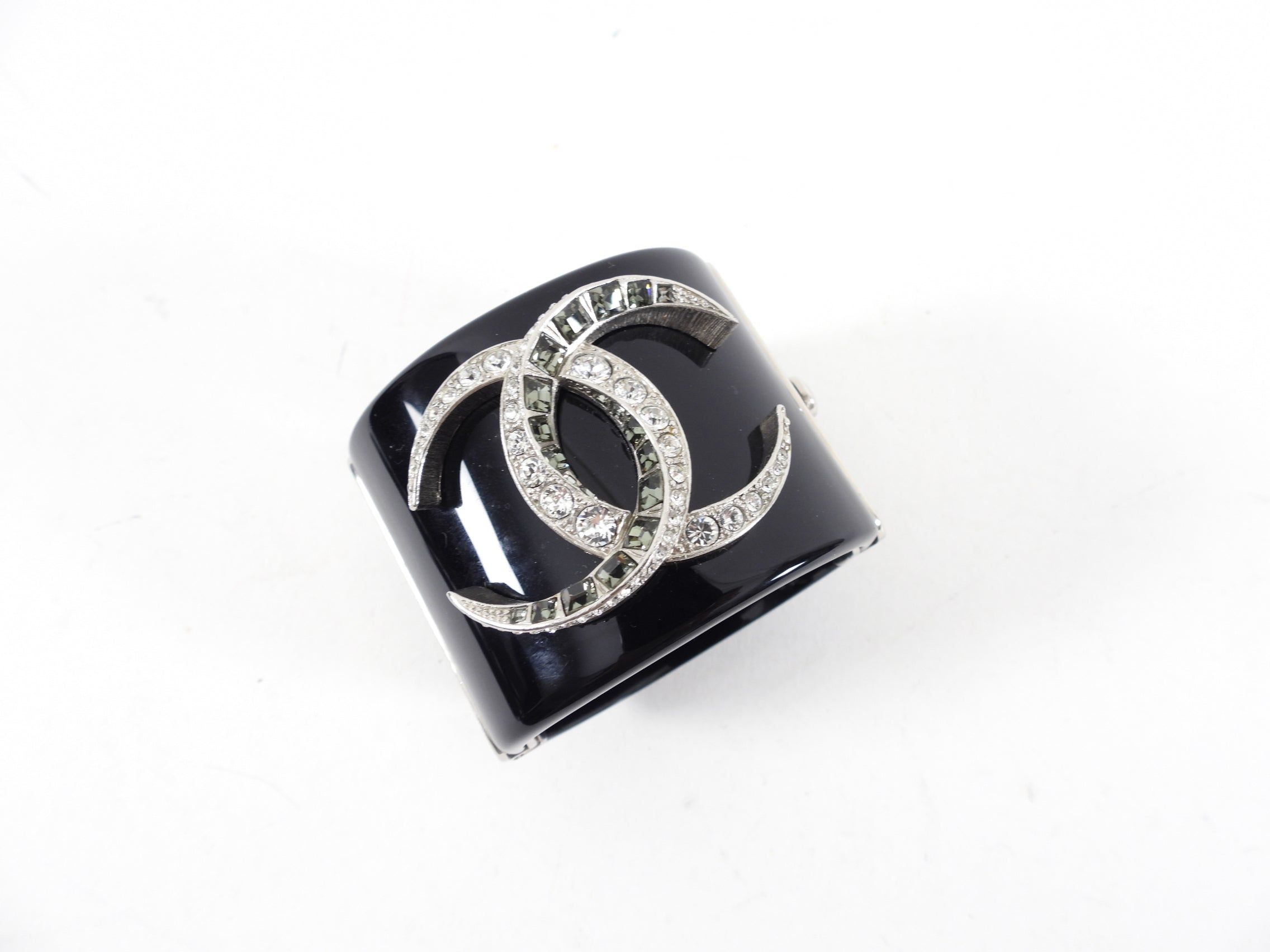 Chanel 15B Black Resin Hinged Cuff Bracelet with Silver-Tone Strass CC Logo - Luxury Fashion Jewelry for Women, Perfect for Evening Parties & Special Occasions