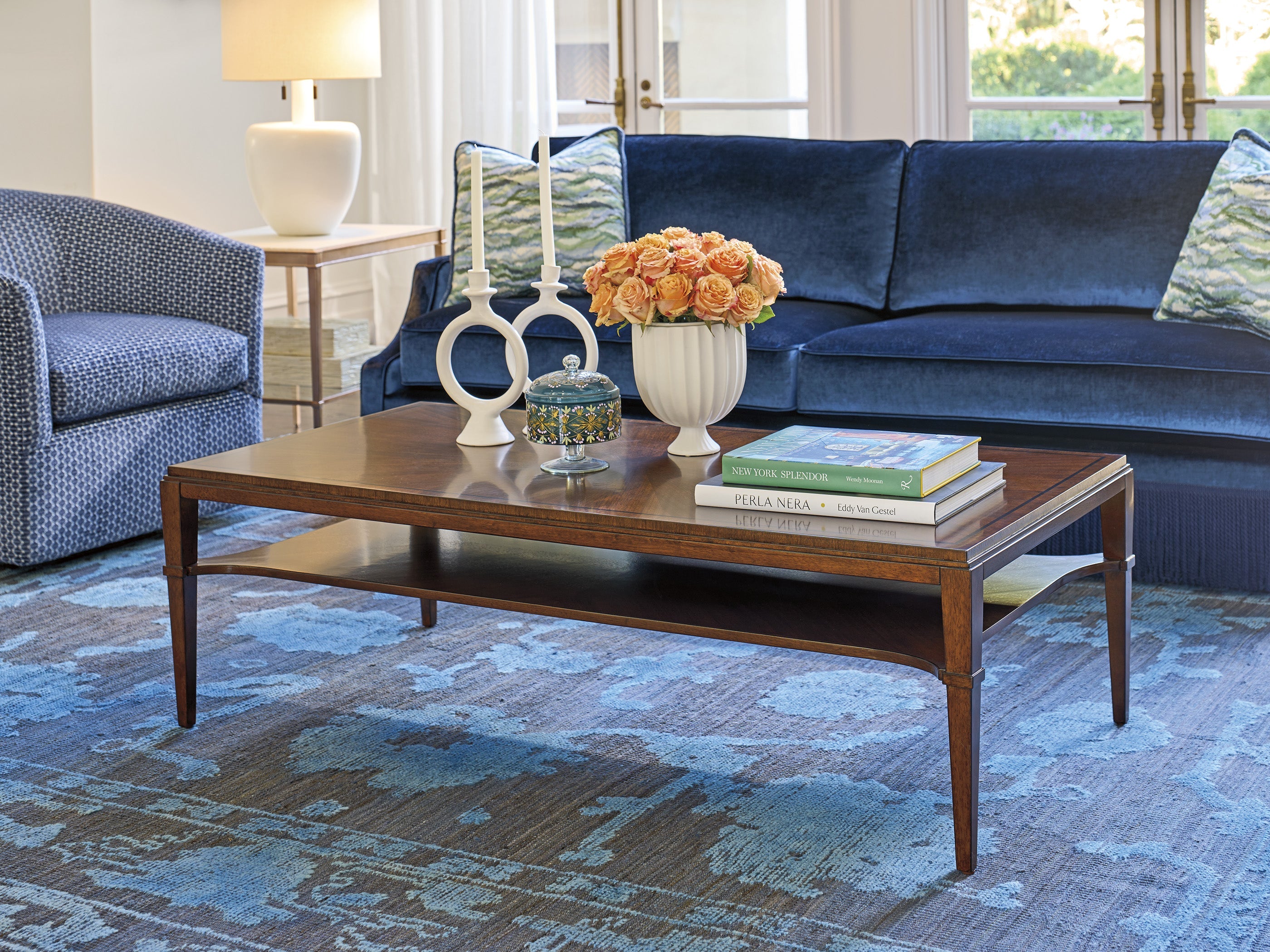 Andora Starburst Cocktail Table - Modern Round Coffee Table with Glass Top for Living Room, Lounge & Bar Decor - Perfect for Entertaining Guests & Relaxing