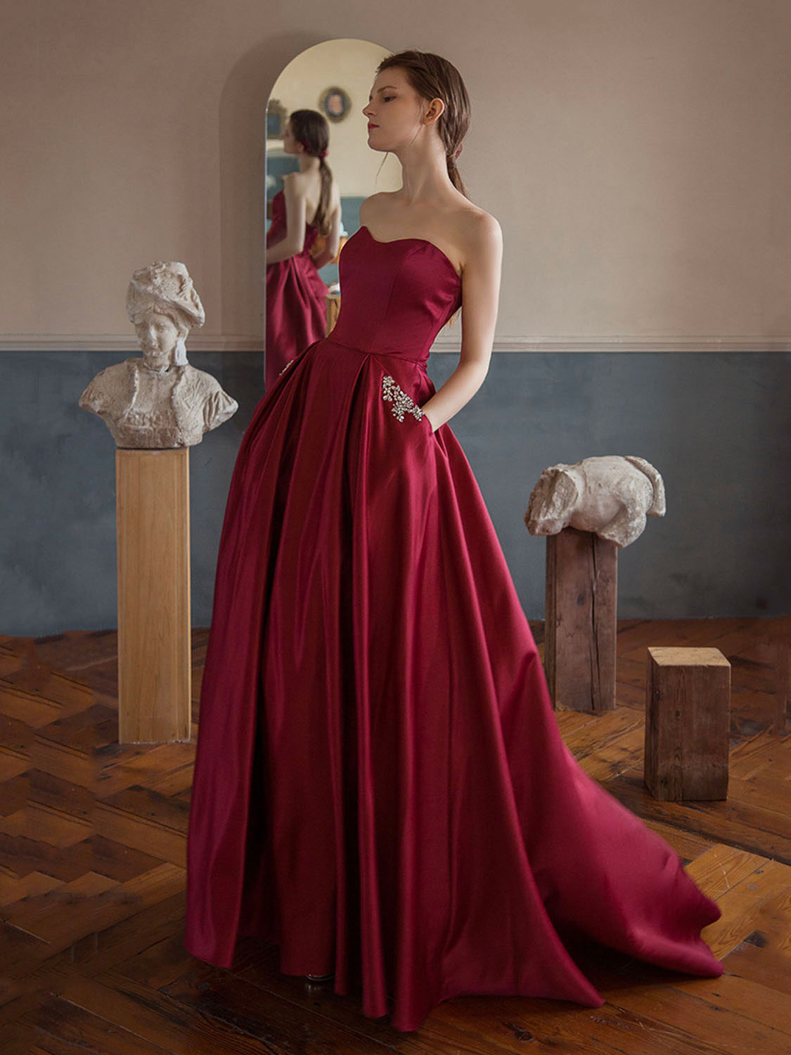 Elegant Burgundy Satin Long Prom Dress for Women - Formal Graduation Gown with Slit - Perfect for Homecoming, Evening Parties & Special Occasions