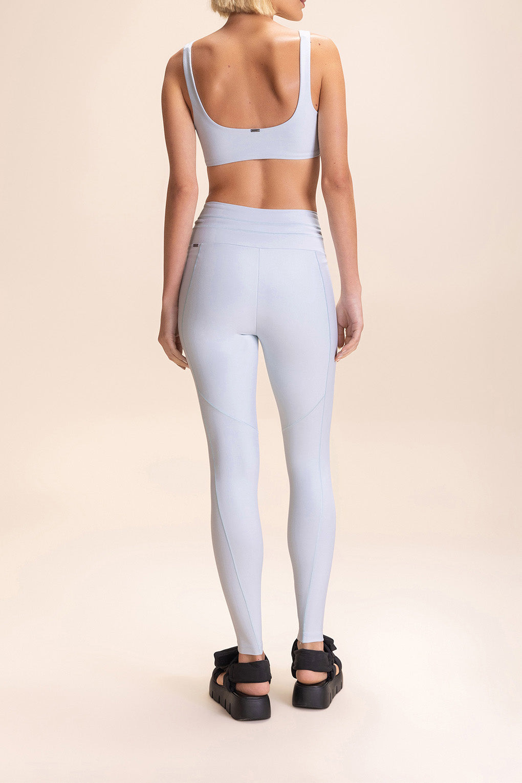 High-Quality Neoprene Sports Bra for Women - Breathable & Supportive Workout Top for Running, Yoga & Gym