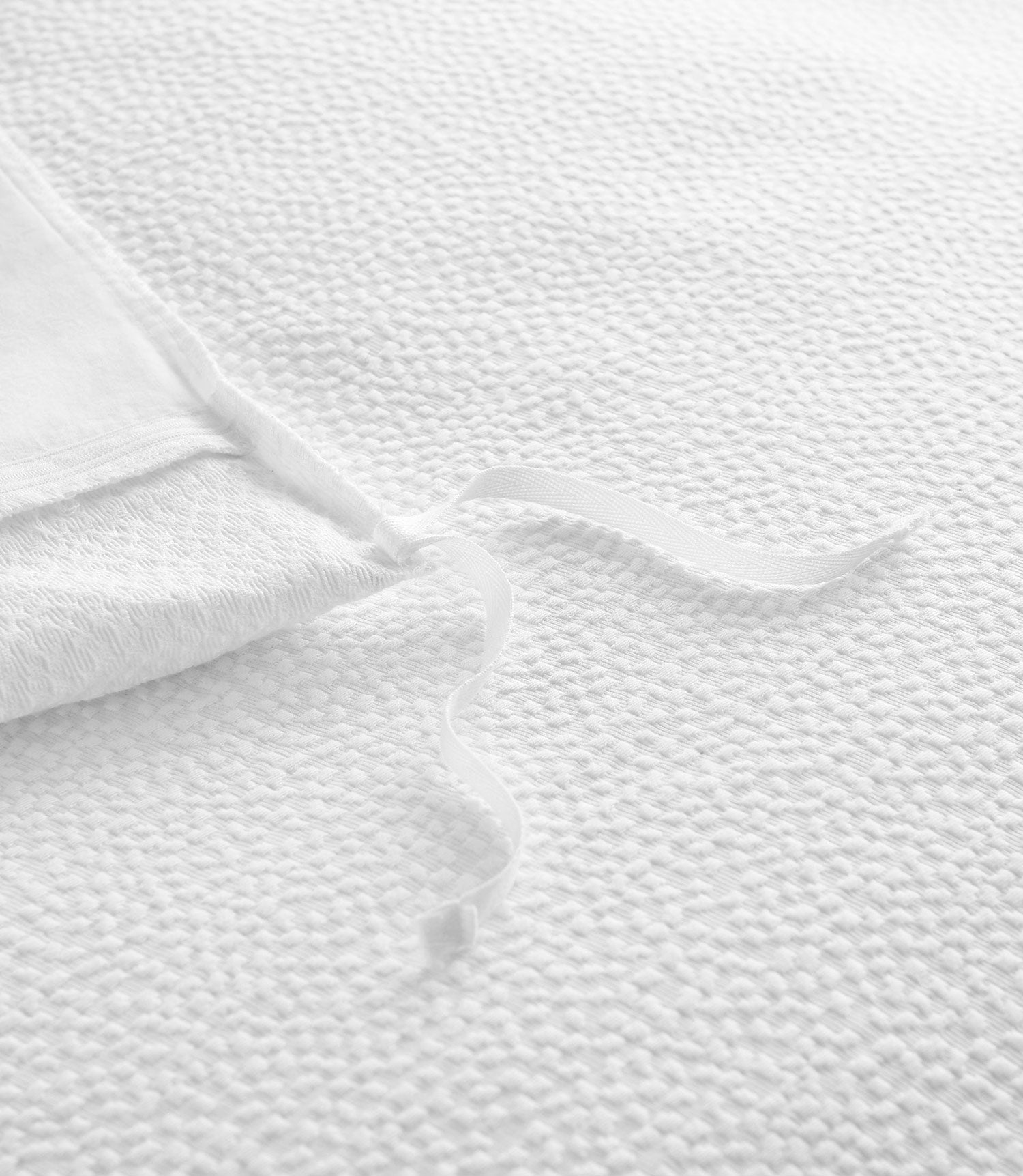 Luxury Montauk Matelassé Duvet Cover Set - Soft Quilted Bedding with Button Closure - Perfect for Master Bedroom, Guest Room & Coastal Home Decor