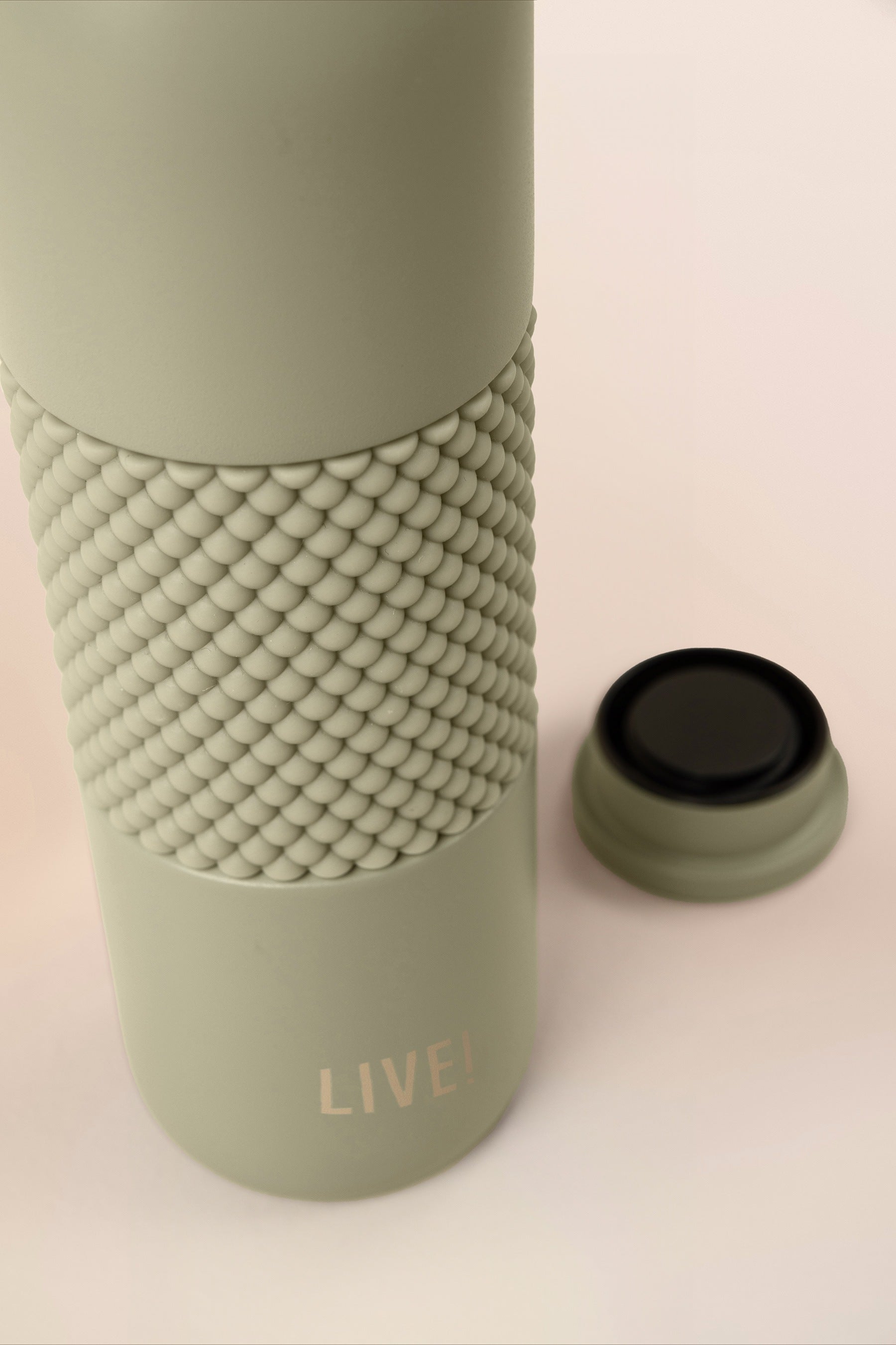 Insulated Stainless Steel Thermo Wall Bottle - 20oz Leak Proof Water Bottle for Gym, Hiking & Outdoor Activities
