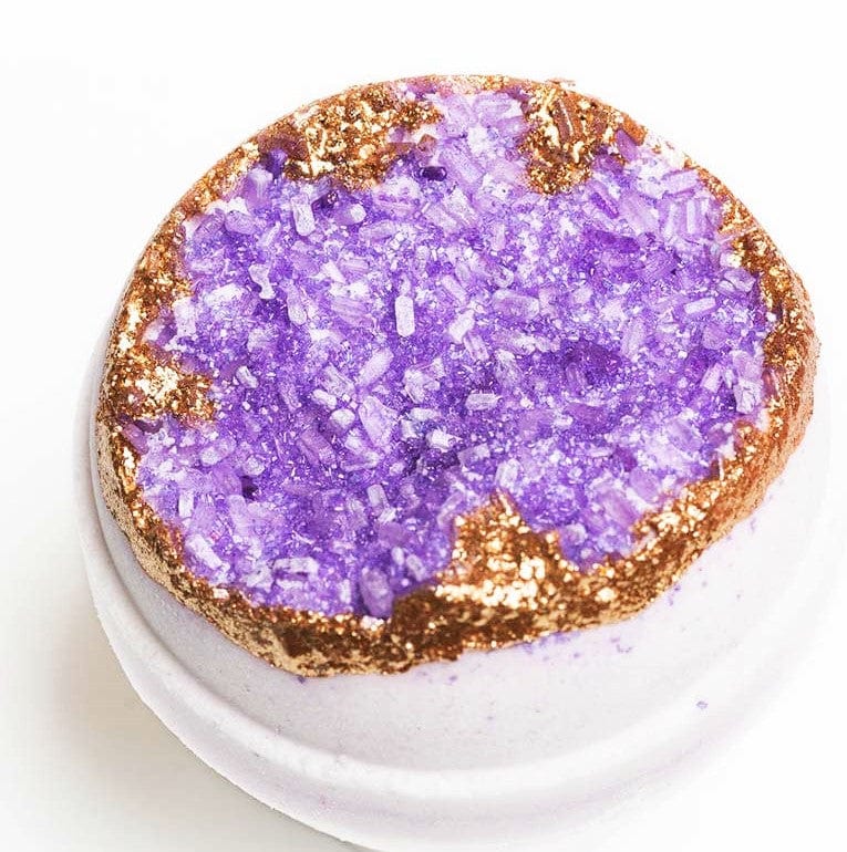 Natural Amethyst Geode Bath Bomb for Relaxation & Stress Relief – Perfect for Spa Nights, Self-Care Rituals, and Gift Giving