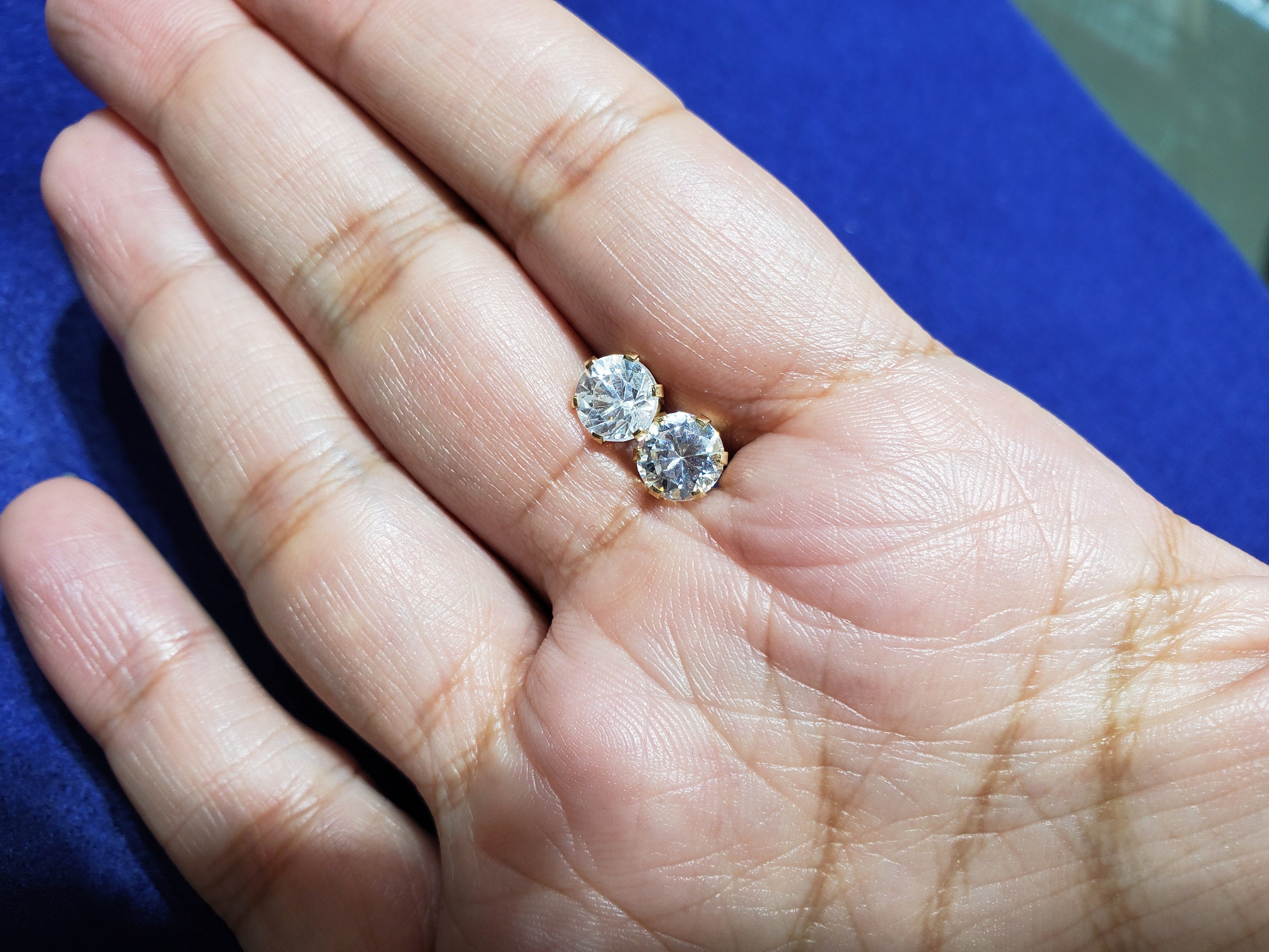 14K White or Yellow Gold Round Cubic Zirconia (CZ) Stud Earrings for Women - Perfect for Everyday Wear, Parties & Gifts