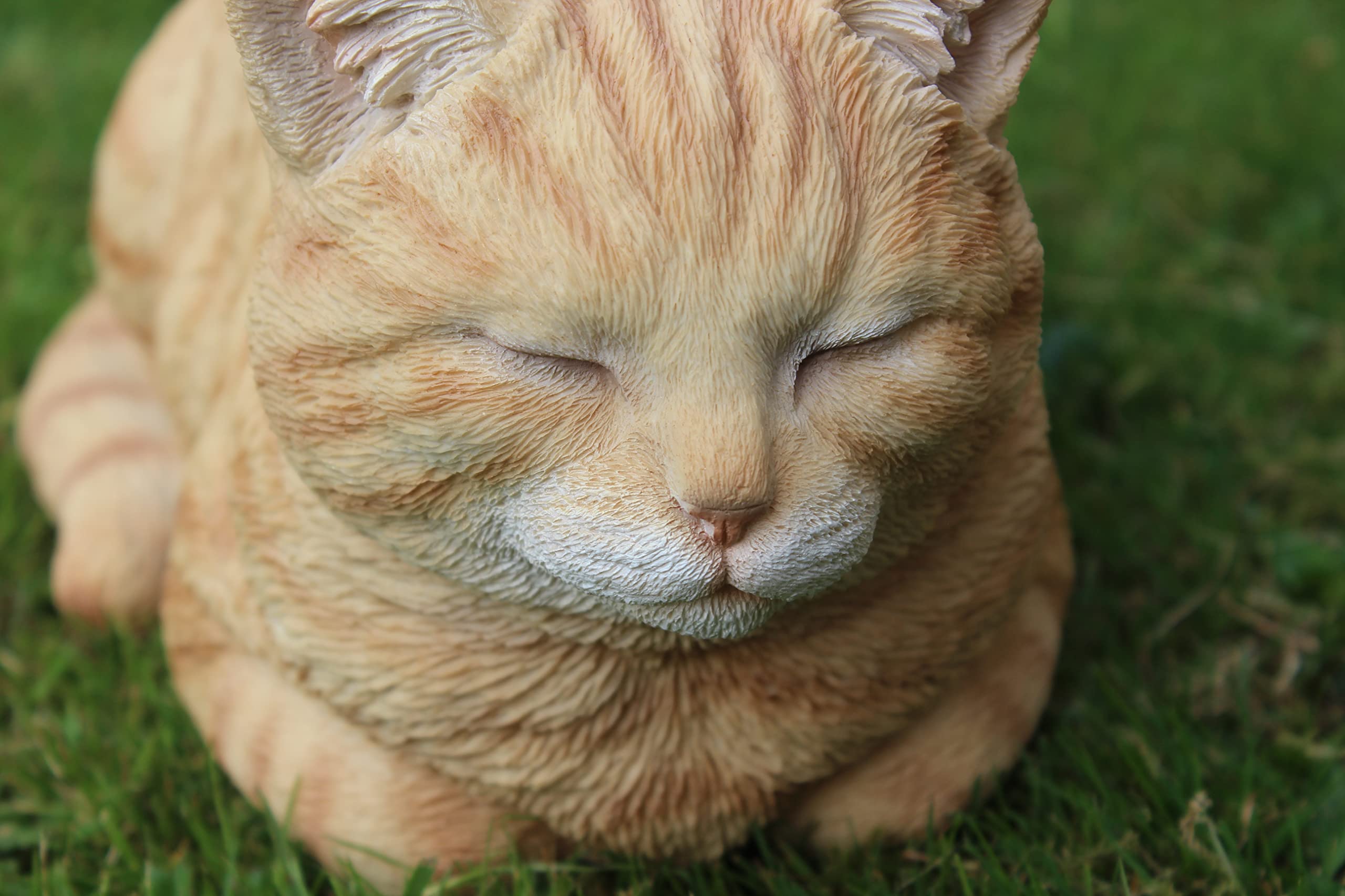 Ginger Dreaming Cat Resin Ornament - Handmade Home Decor for Cat Lovers | Perfect for Bookshelves, Desks & Gift Giving