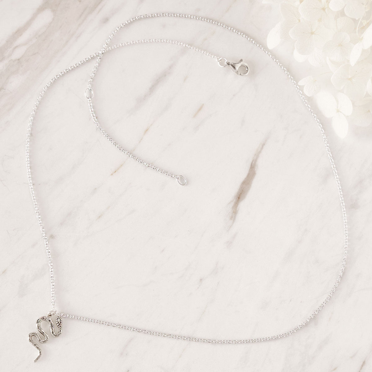 Mystic Serpent Necklace for Women - Elegant Snake Pendant Jewelry for Casual & Evening Wear - Perfect Gift for Halloween, Cosplay & Boho Fashion