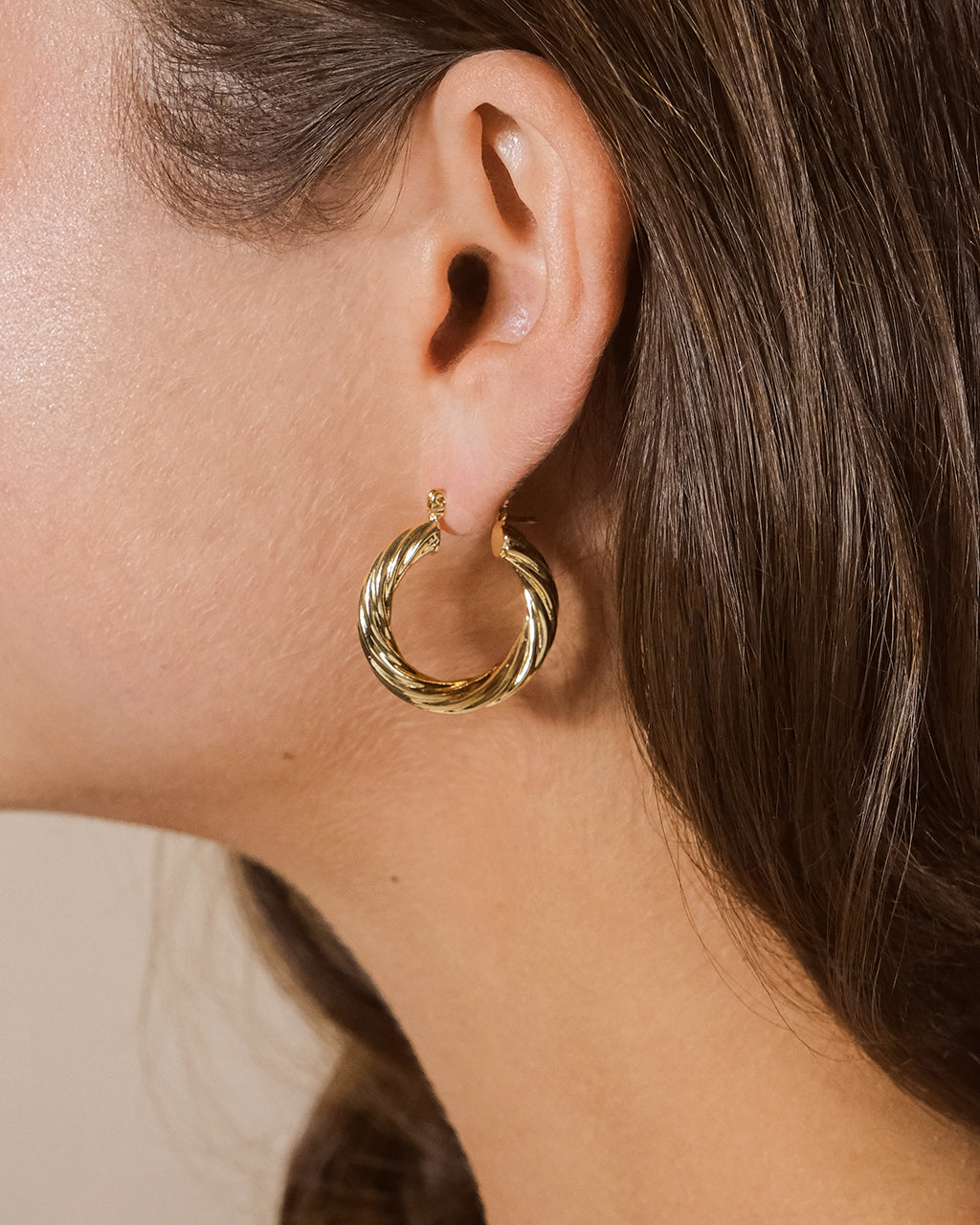 Twisted Hollow Hoop Earrings for Women - Lightweight Gold & Silver Hollow Hoop Earrings for Everyday Wear | Perfect for Casual, Office & Party Outfits