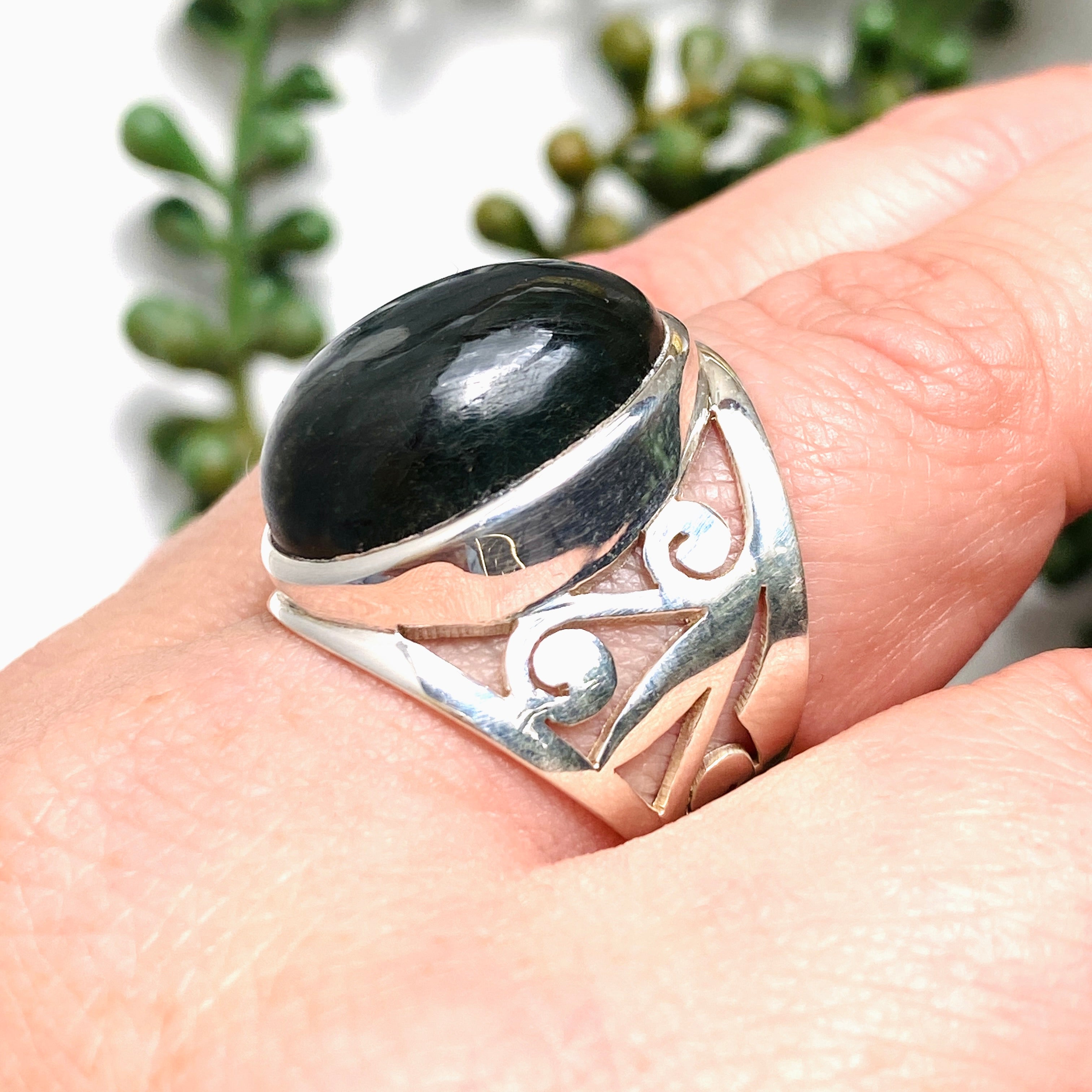 Natural Labradorite Oval Cabochon Filigree Ring - Size 8.5 PRGJ895 - Elegant Handmade Jewelry for Women, Perfect for Weddings, Parties & Special Occasions