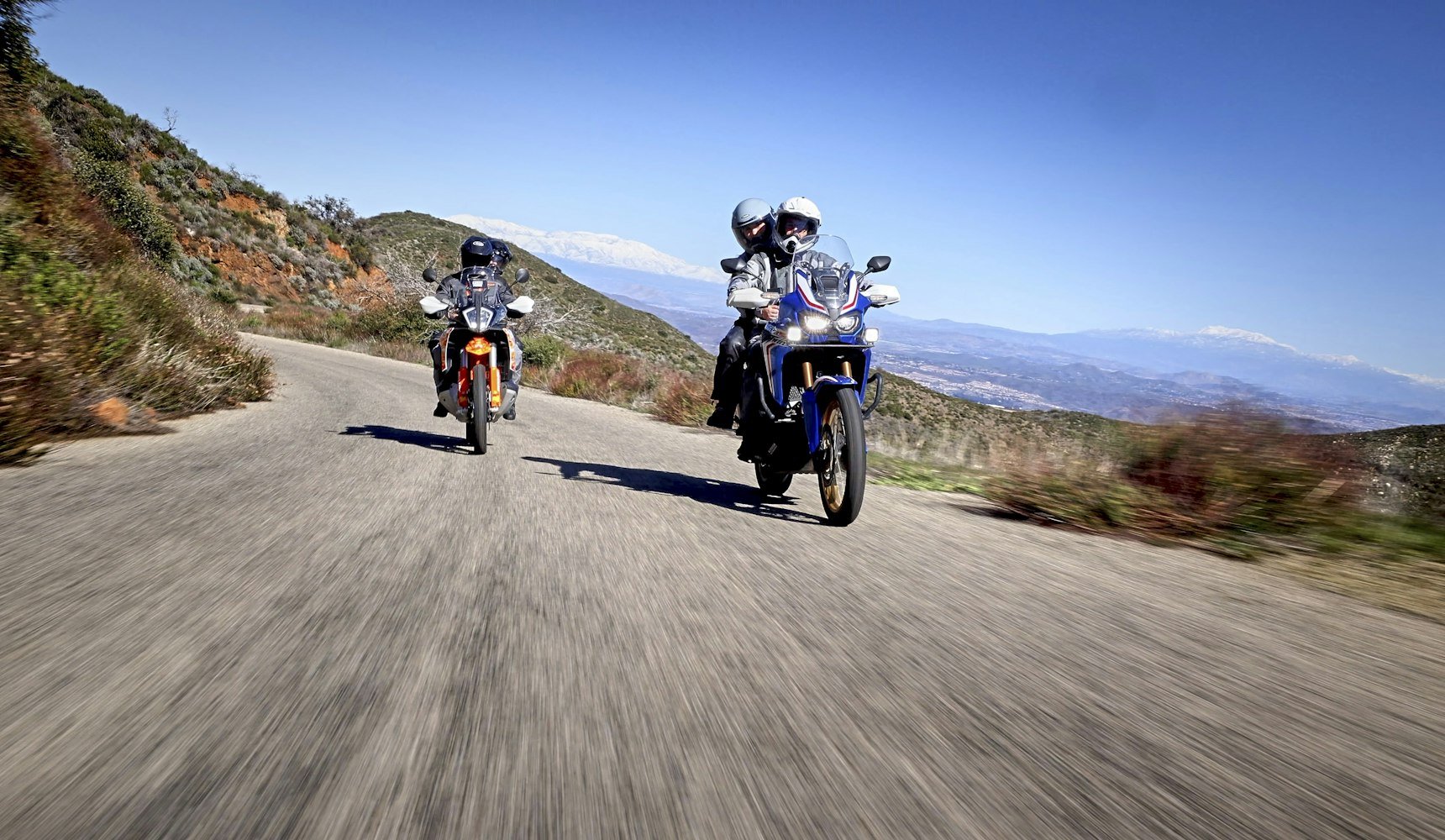 BTR1 Advanced Bluetooth® Intercom Headset - Wireless Communication for Motorcycle Riders, Bikers & Outdoor Adventures