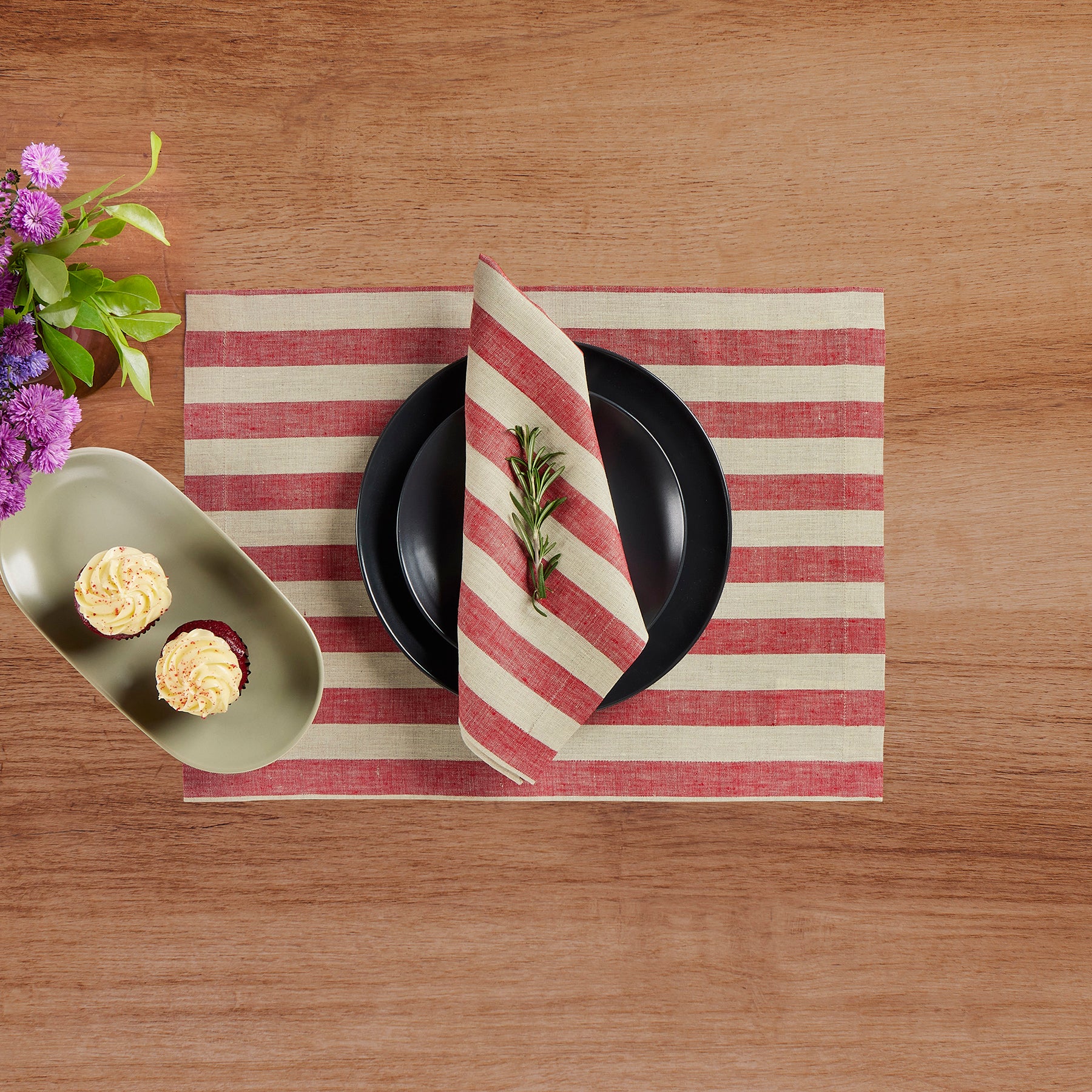 Sorrento Stripe Placemats Set of 6 - Waterproof Woven Table Mats for Dining - Perfect for Kitchen, Restaurant, and Outdoor Picnic Use