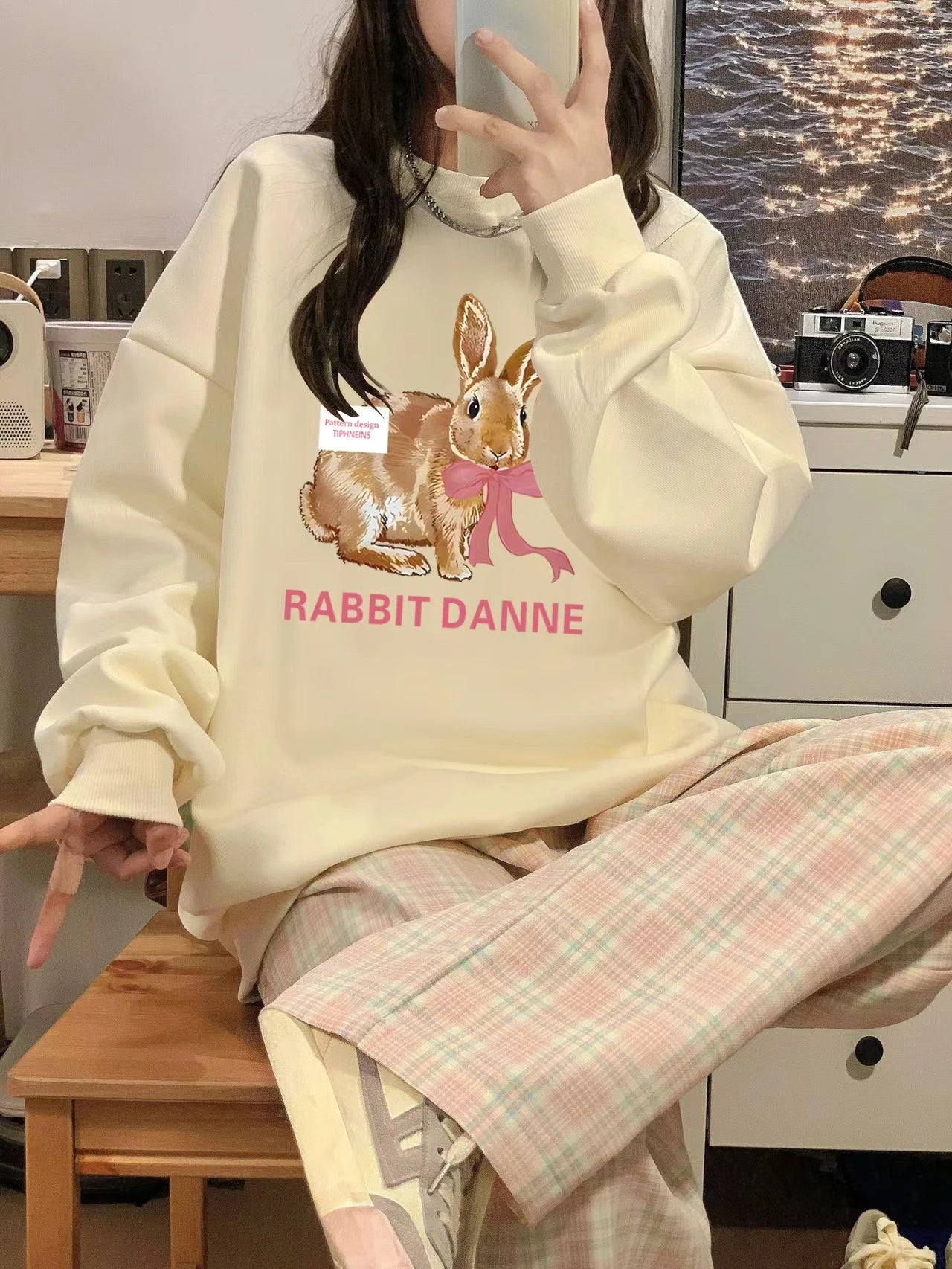 Women's Casual Hoodie - Classic O-Neck Pullover with Chic Print | Loose Fit Sweatshirt for Everyday Wear | Perfect for Street Fashion & Relaxing at Home
