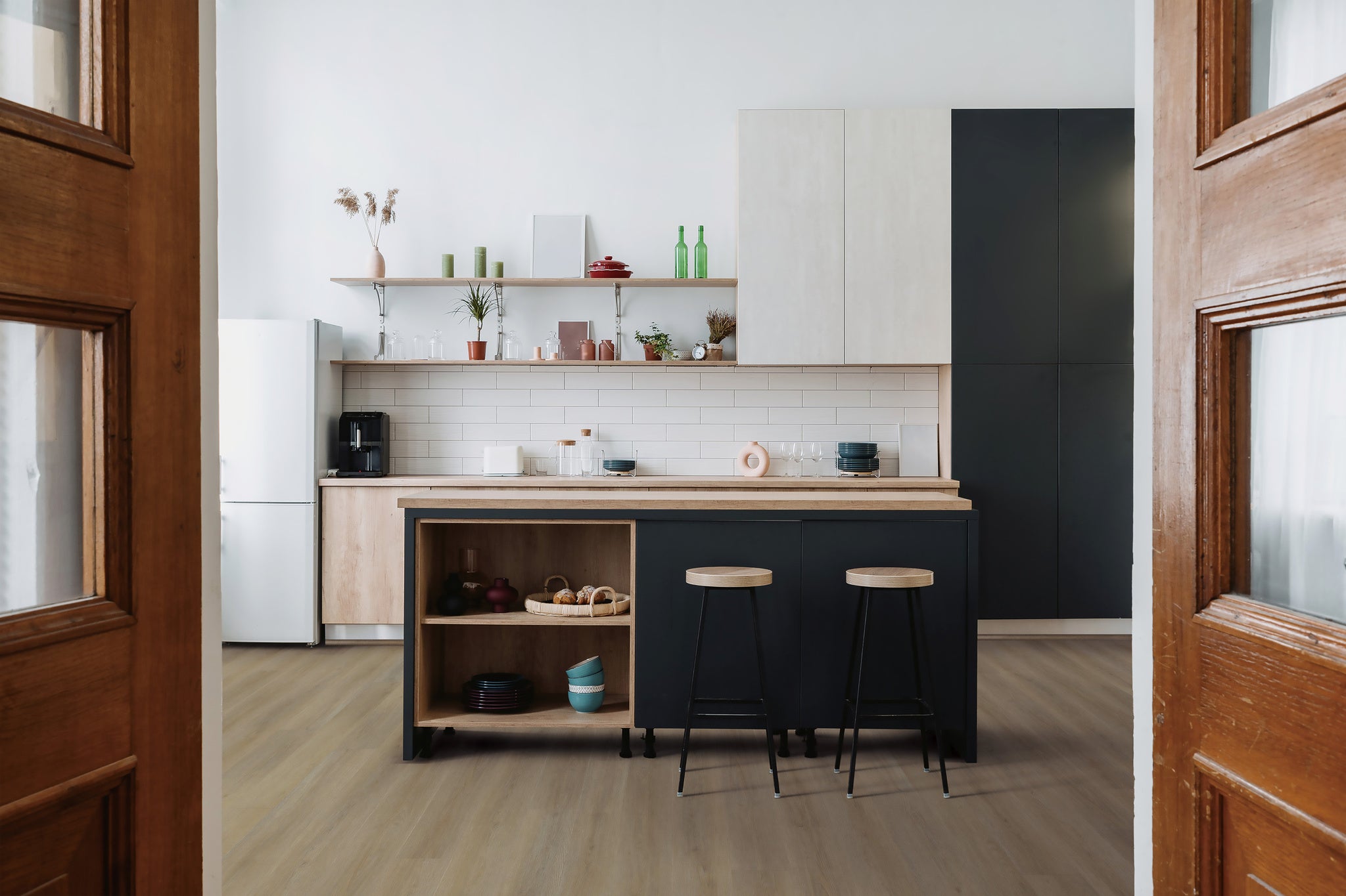 Coretec Plus Luxury Vinyl Plank Flooring - Foxbury Oak 7x48 Waterproof & Durable for Home, Office & Commercial Use