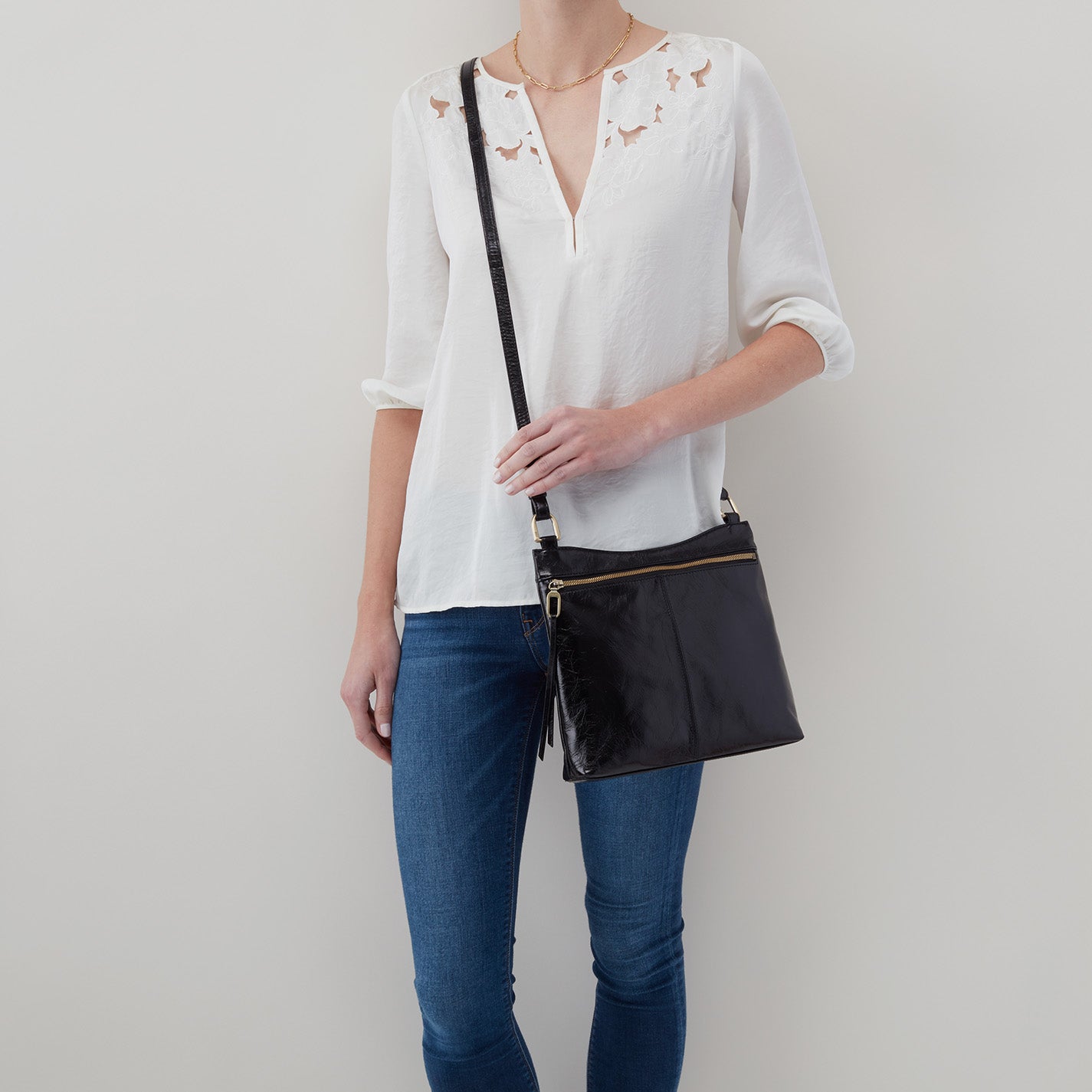 Cambel Crossbody Bag in Polished Leather - Stylish Black Leather Purse for Women | Perfect for Work, Travel & Everyday Use