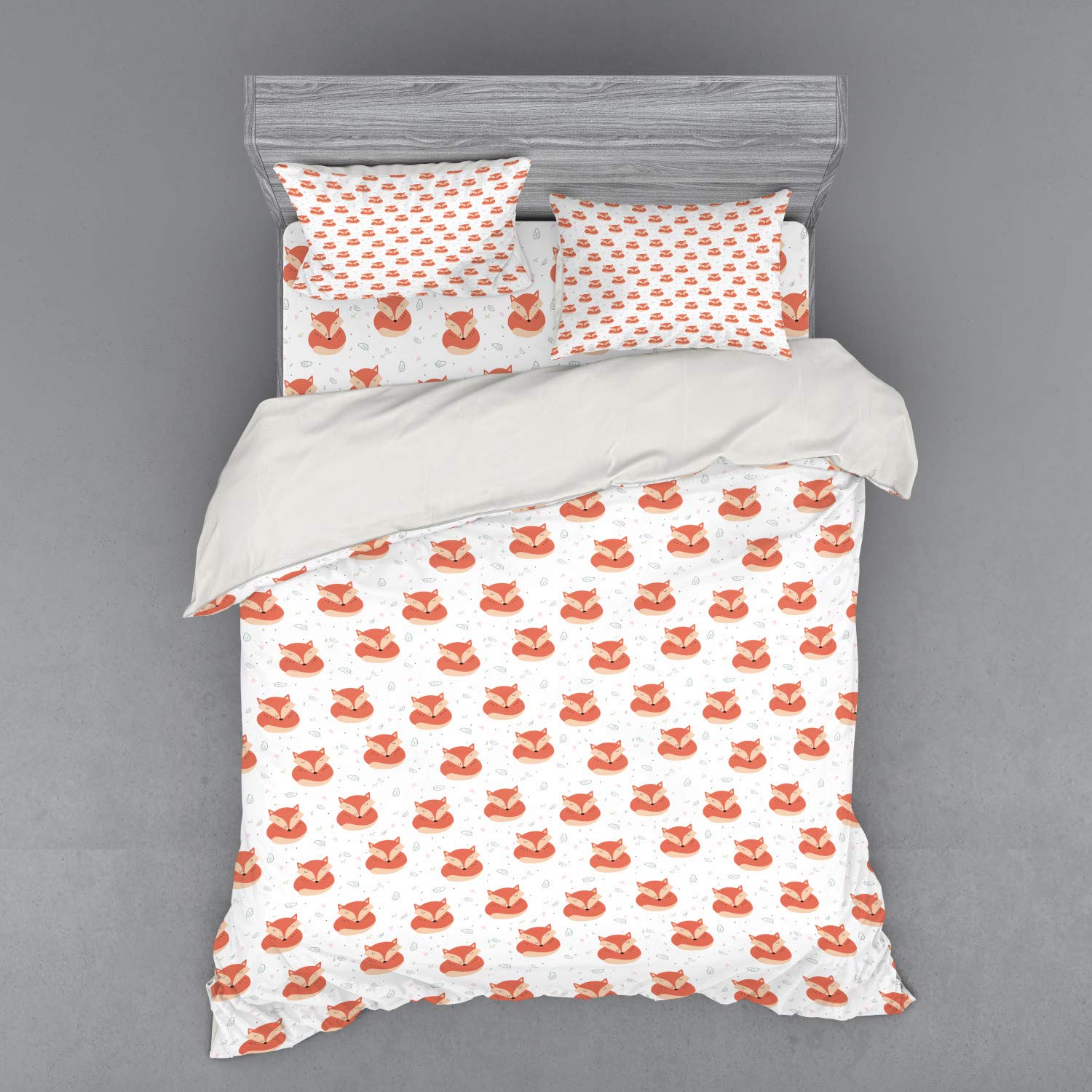 Ambesonne Fox Duvet Cover Set Queen Size - Vintage Inspired Sleeping Animals Pattern with Hearts & Leaves - 4 Piece Bedding Set Includes Shams & Fitted Sheet - Coral Beige - Perfect for Cozy Bedrooms, Kids Rooms & Wildlife Themed Decor