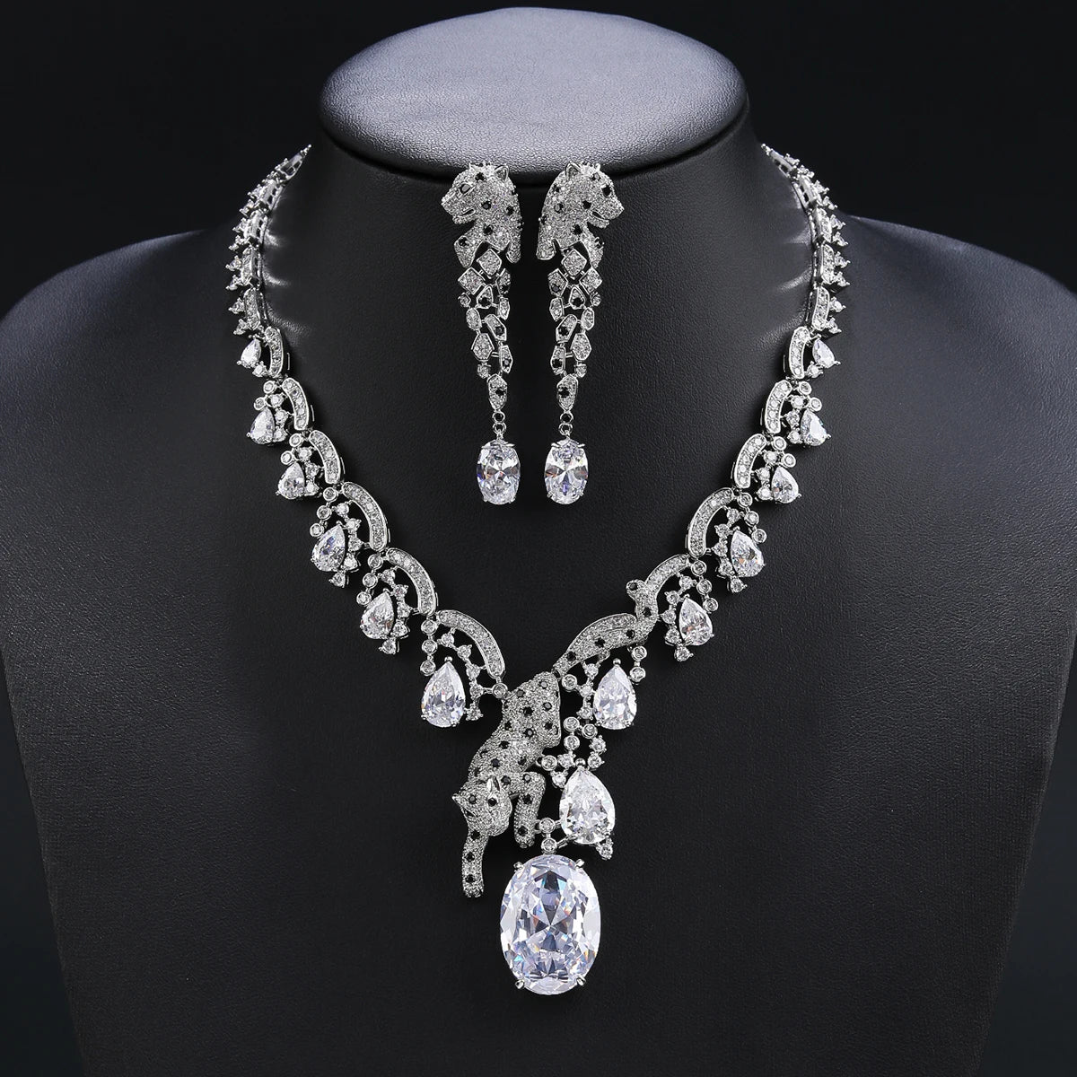 Luxury Cubic Zirconia Leopard Necklace & Earrings Set for Women - Red, Blue, Yellow Animal Print Jewelry - Perfect for Parties, Costume Events and Evening Occasions