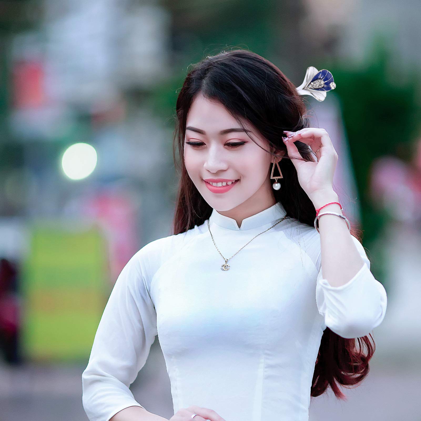 Beaupretty Crystal Leaf Hair Stick - Chinese Hanfu Hairpin, Bridal Hair Clip & Chignon Maker for Long Hair - Elegant Hair Accessories for Weddings, Cosplay, and Traditional Chinese Style