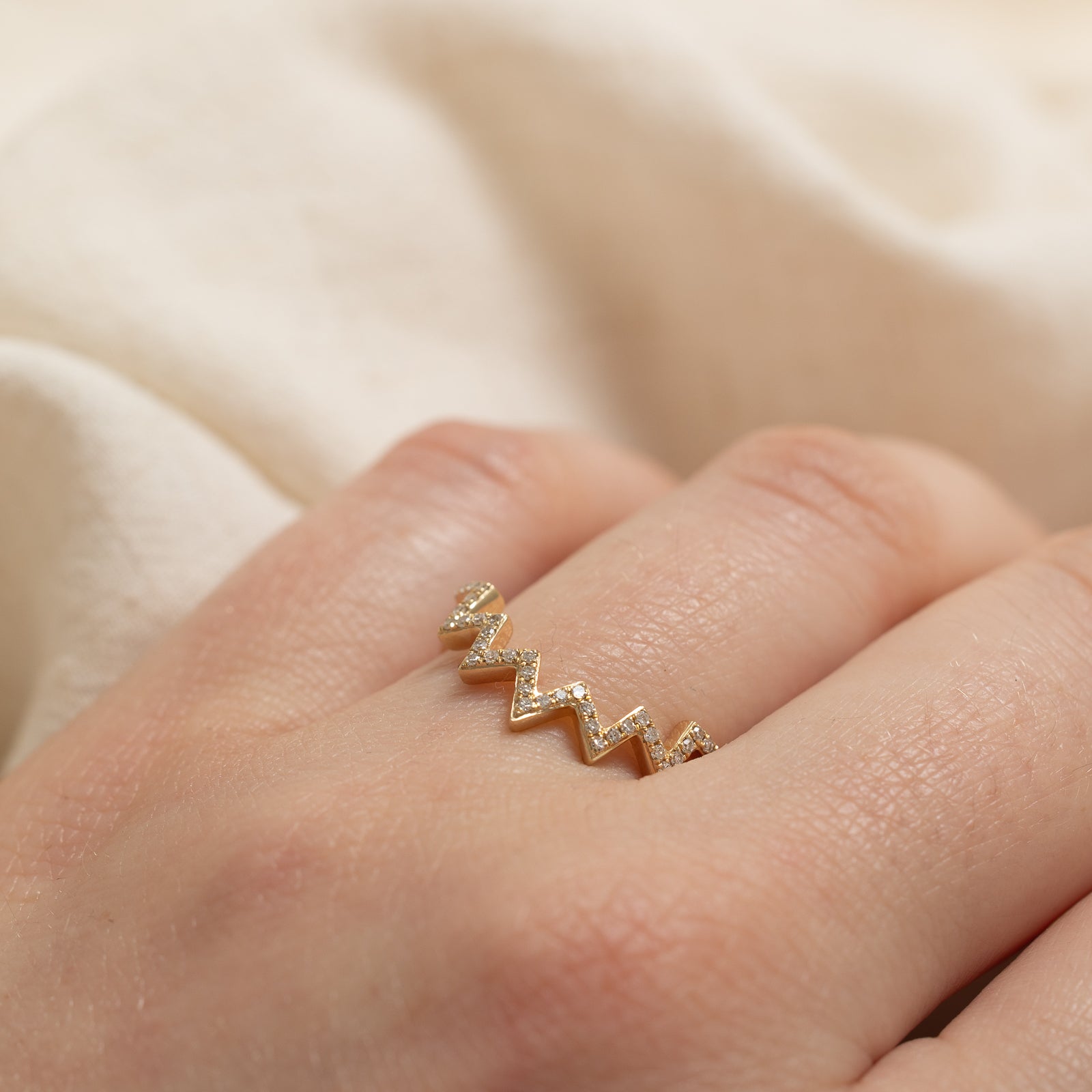 EF Collection Diamond Zigzag Contour Ring - 0.07 Carat Total Weight (CTW) | Size 7.25 | Elegant Stackable Ring for Women | Perfect for Weddings, Anniversaries & Special Occasions