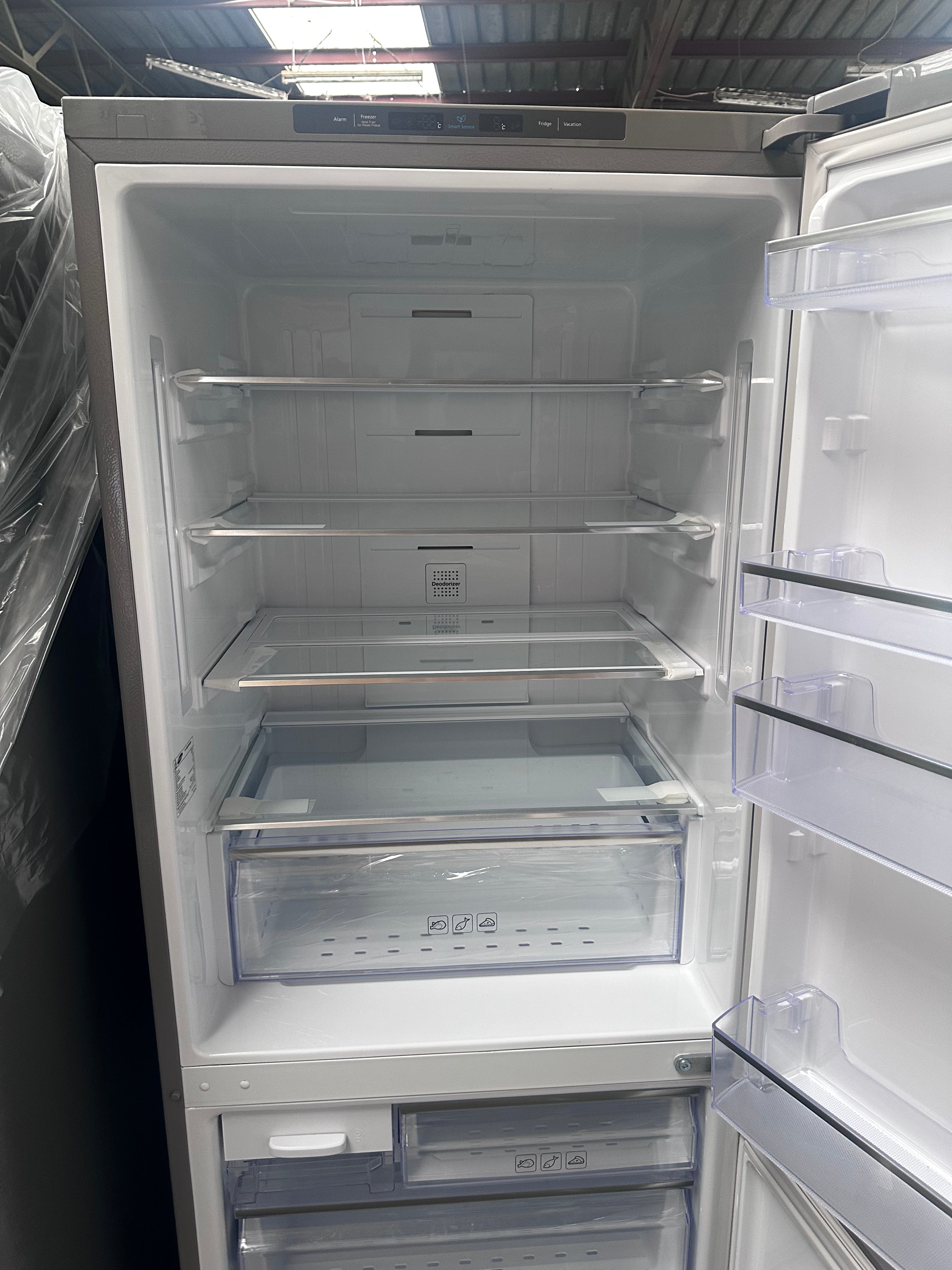 Samsung 450L Bottom Mount Refrigerator - Energy Efficient, Spacious Design | Perfect for Kitchens, Offices & Small Businesses | Factory Second