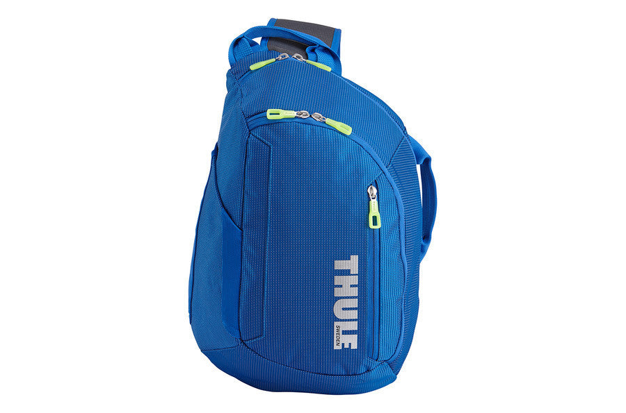 Thule Crossover 17L Sling Backpack - Lightweight Water-Resistant Crossbody Bag for Travel, Hiking & Everyday Use - Perfect for Commuters, Photographers & Outdoor Adventures