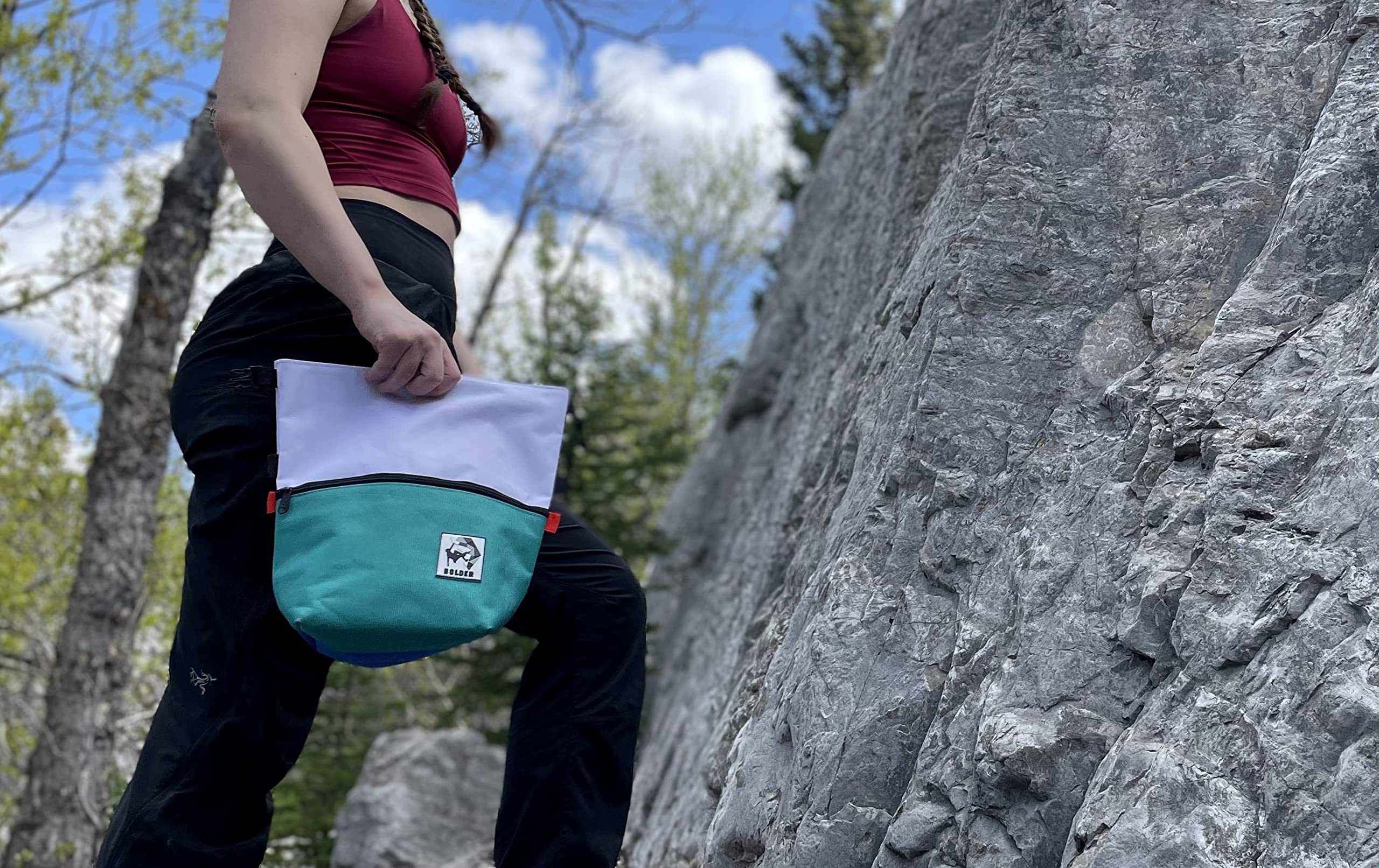 SESH Large Chalk Bucket for Climbing & Bouldering - Magnetic Closure Chalk Bag with 4 Brush Holders & 2 Mesh Side Pockets - Durable Chalk Holder for Rock Climbing, Gym Training & Outdoor Sports