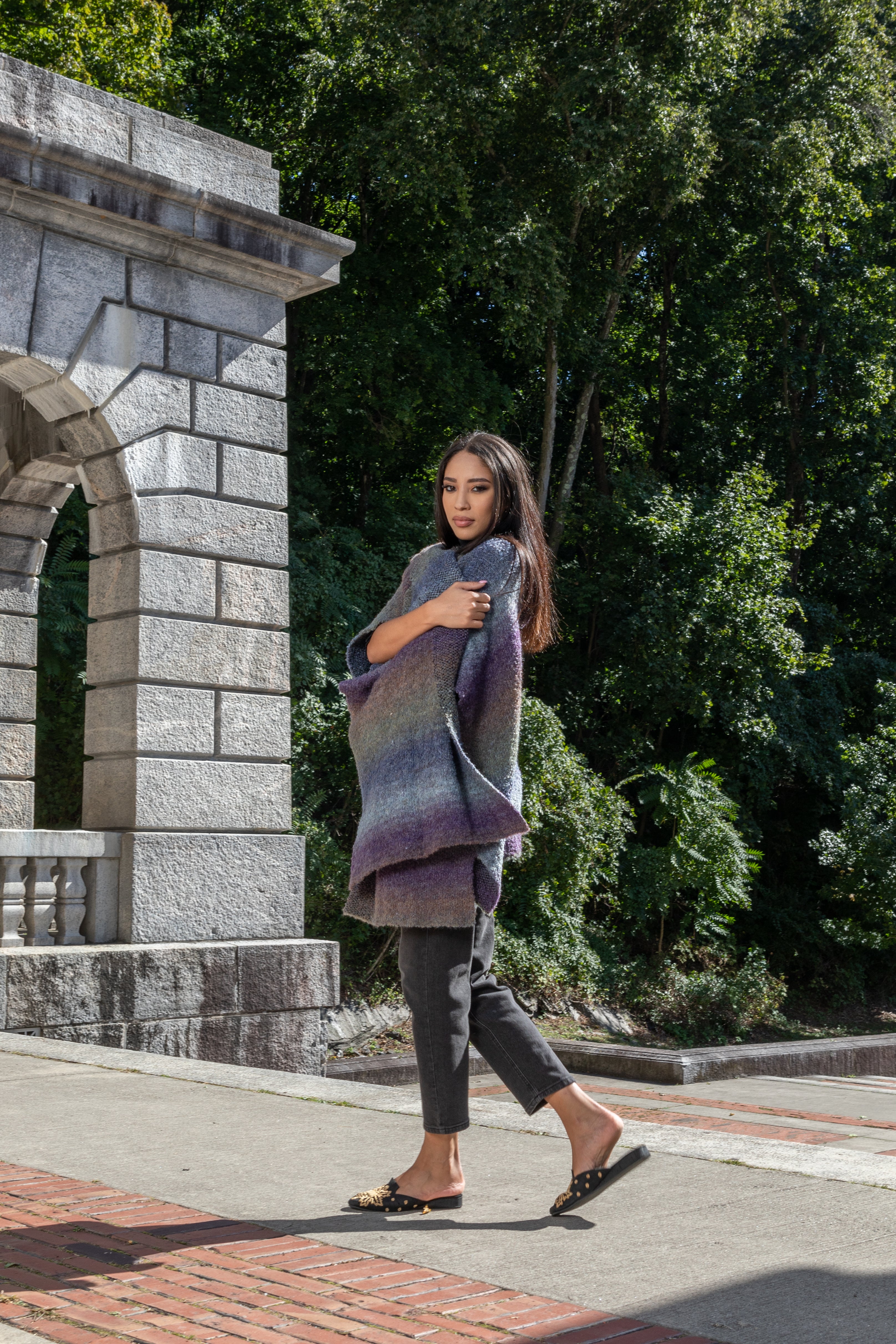 Stylish Hooded Kimono with Multicolor Gradient - Perfect for Loungewear, Yoga, and Beach Cover-Up