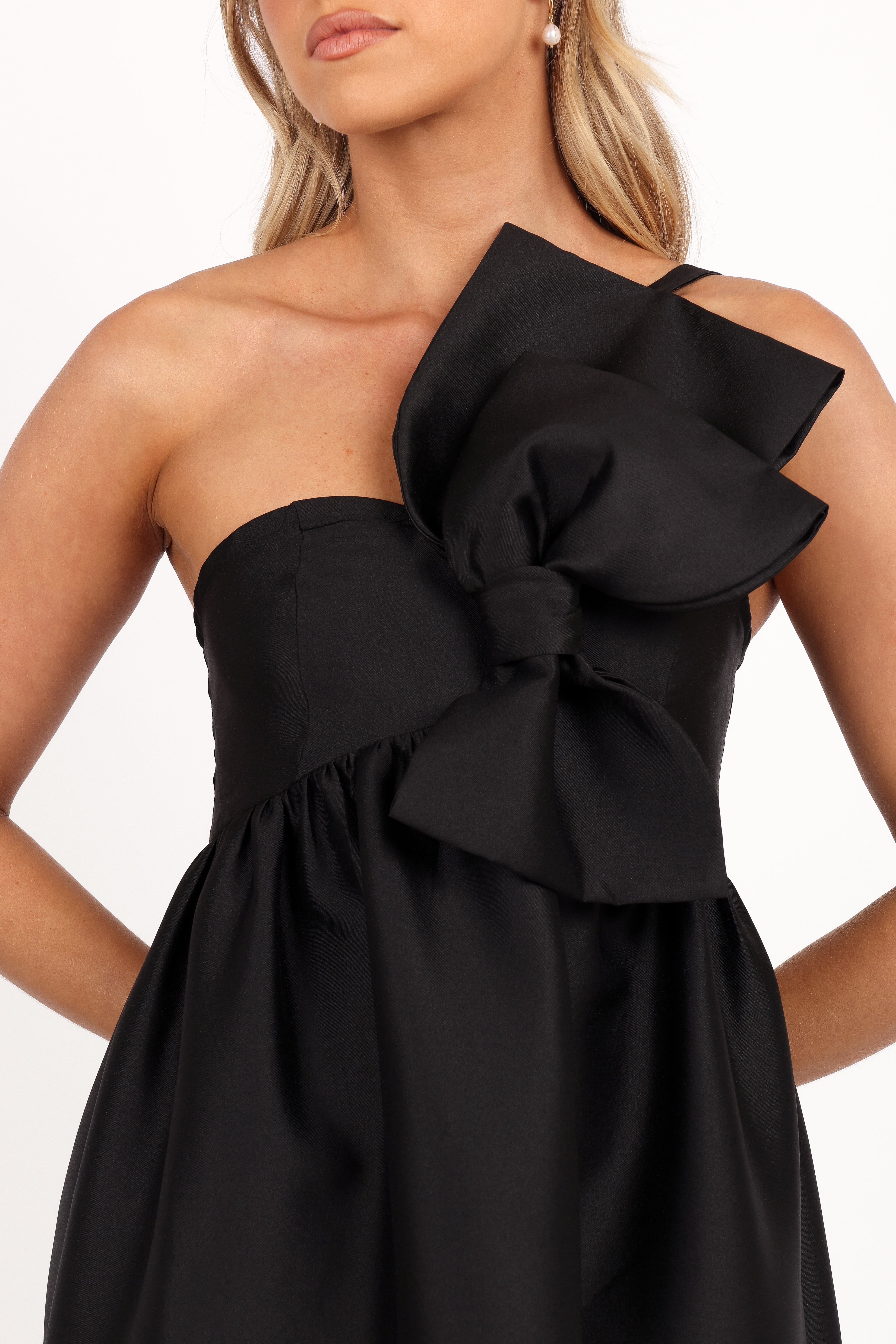 Betina Elegant Bow Front Maxi Dress for Women - Black Long Flowy Formal Evening Gown for Weddings, Parties & Special Occasions